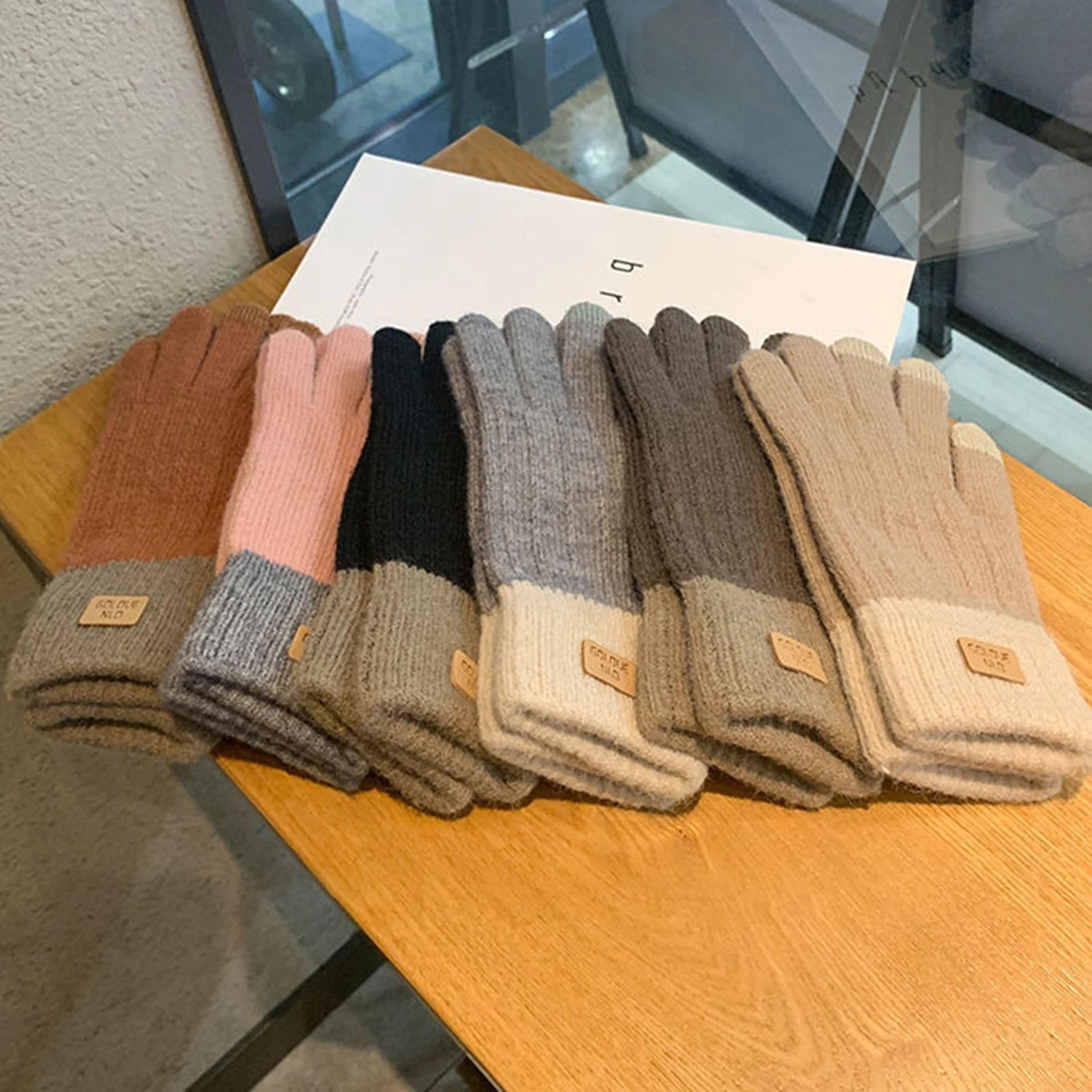 womens warm fleece lined cable knit touchscreen gloves