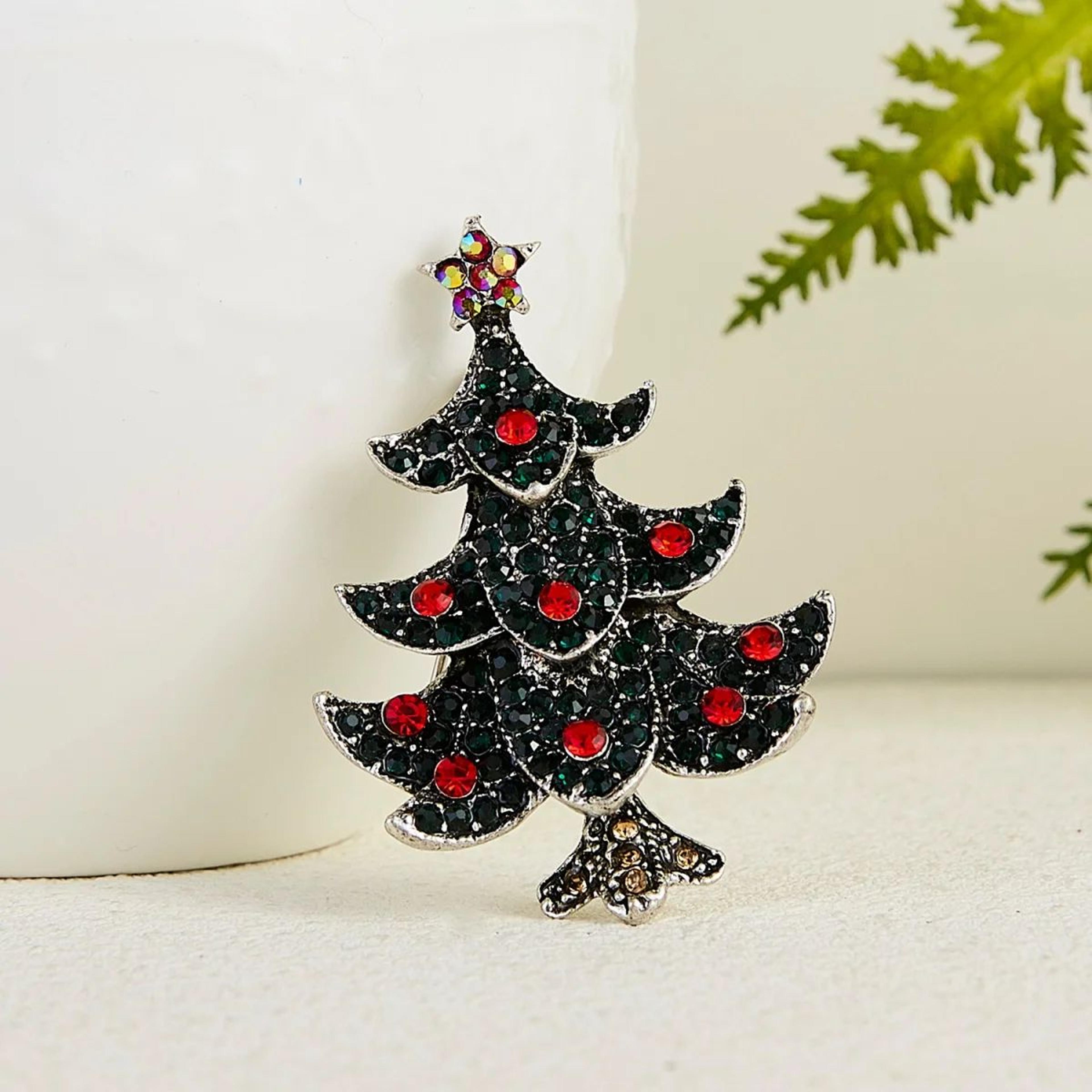 vintage rhinestone star christmas tree brooch pin