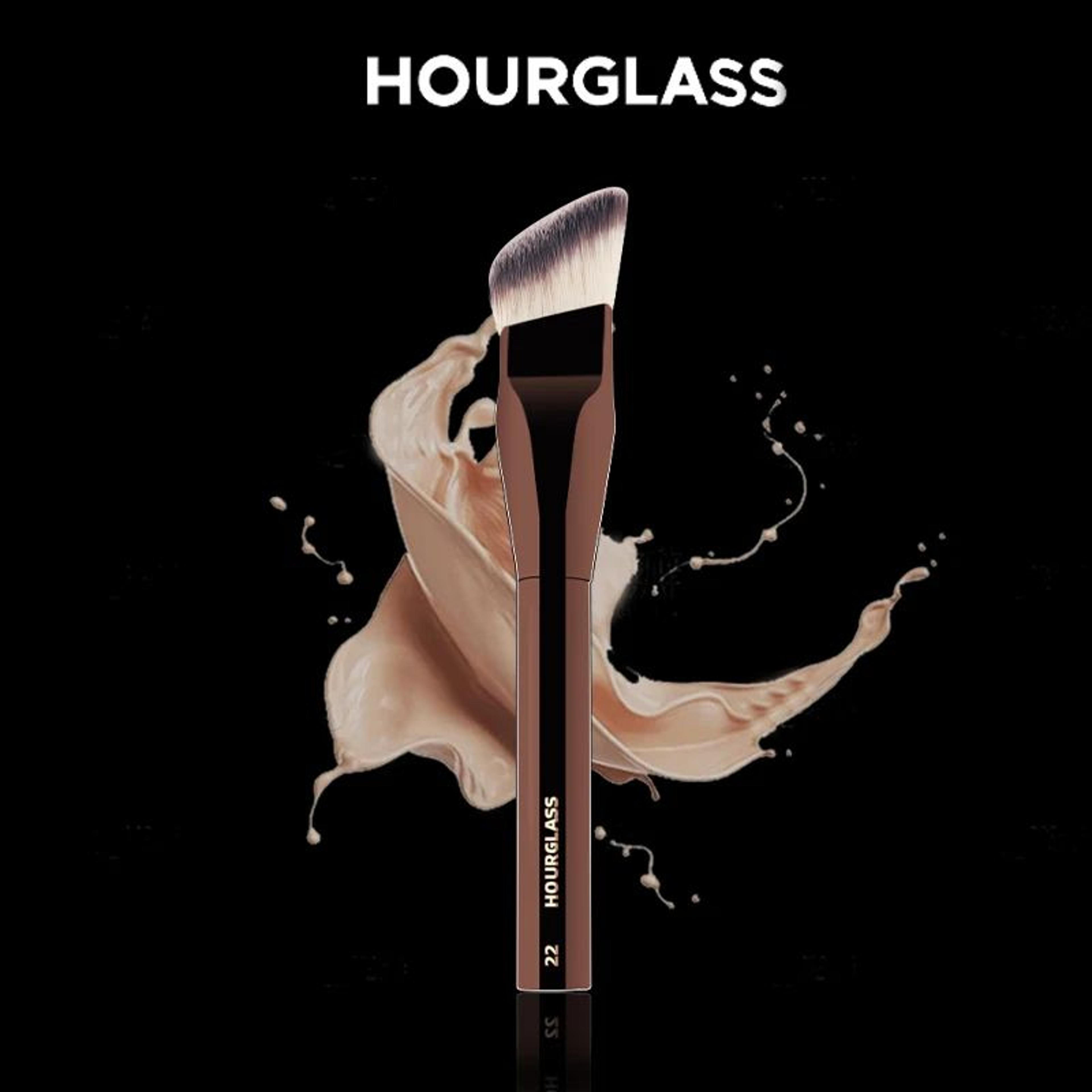 angled foundation brush for liquid cream makeup and blush