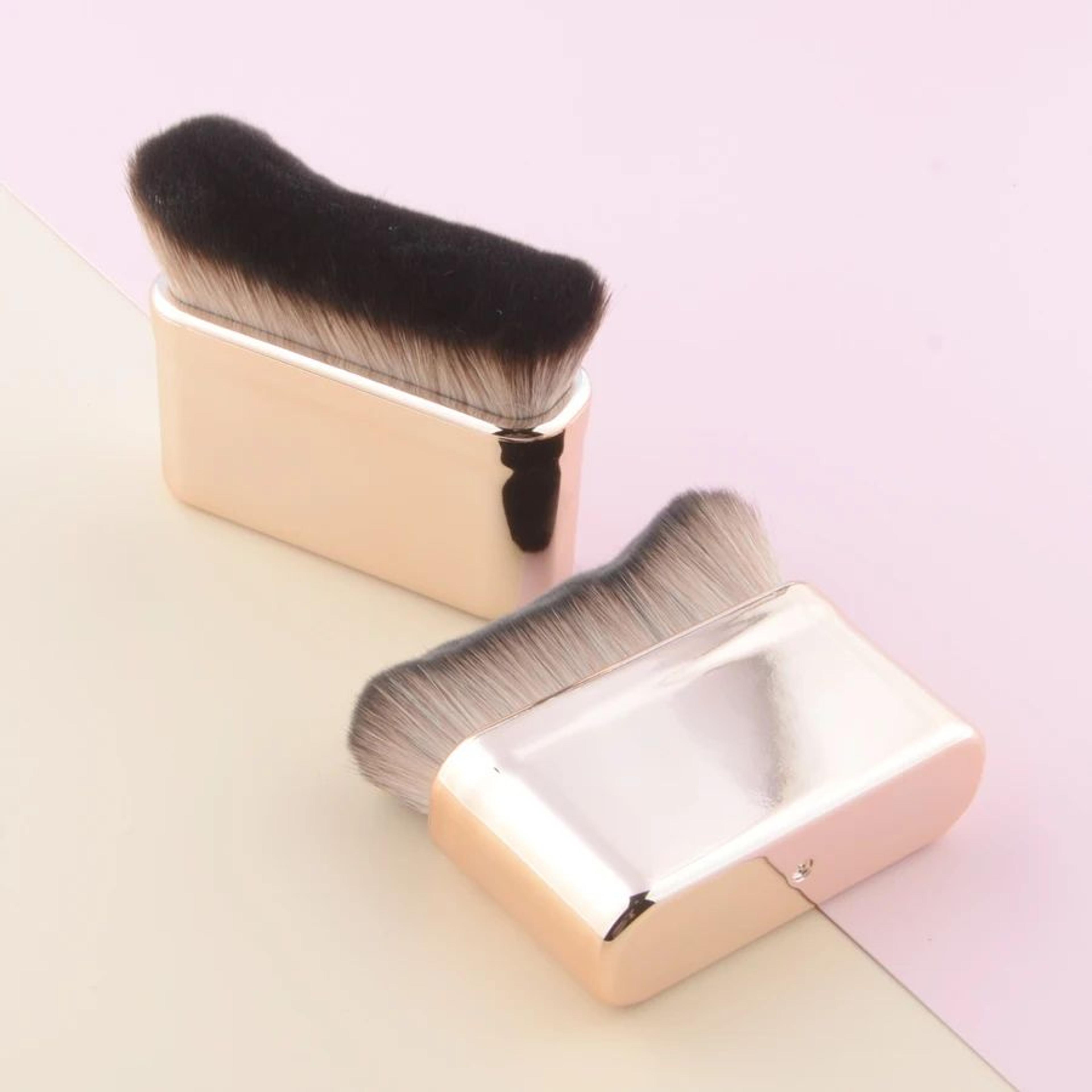 large angled foundation brush for liquid makeup bronzer and powder