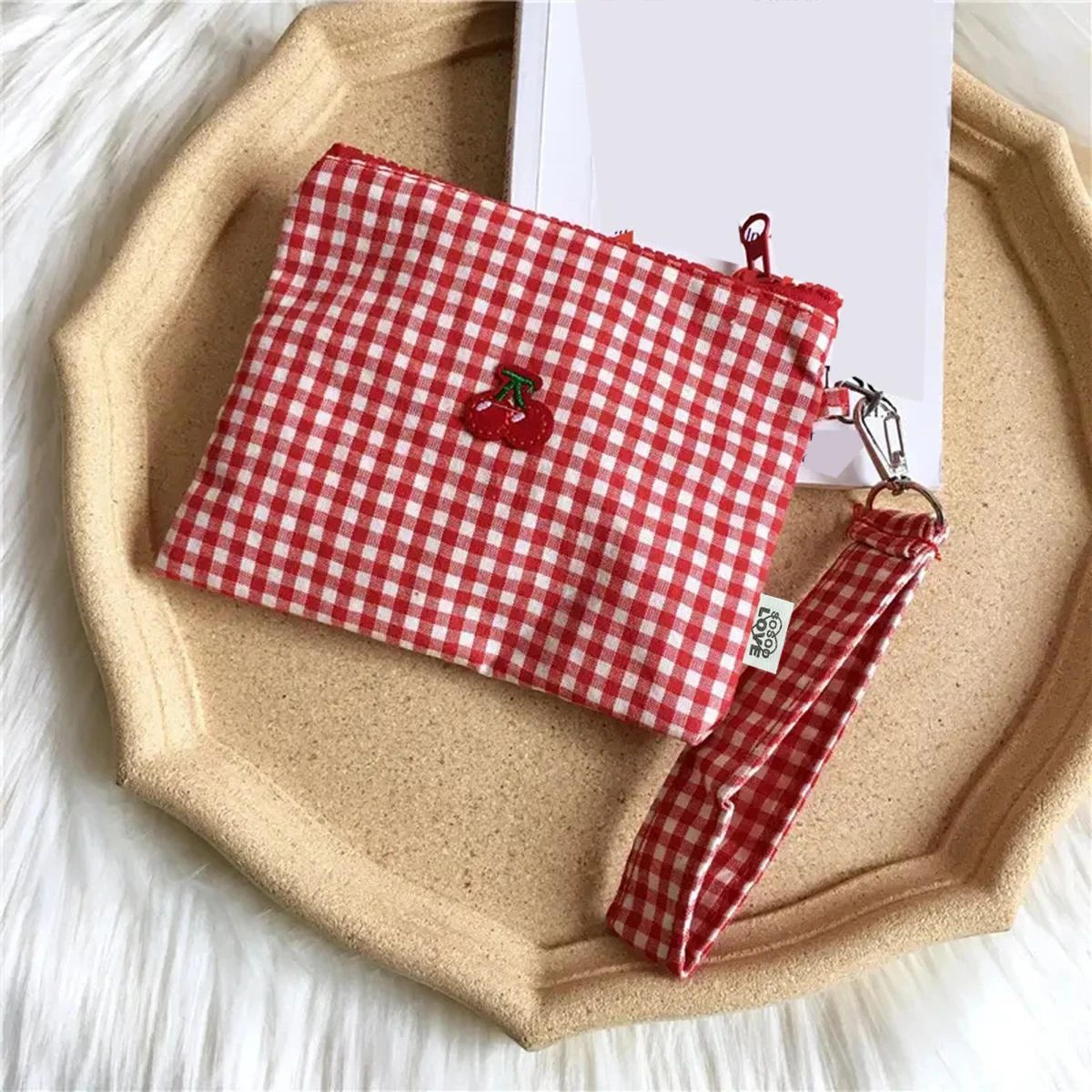 cherrycanvas large-capacity travel makeup bag