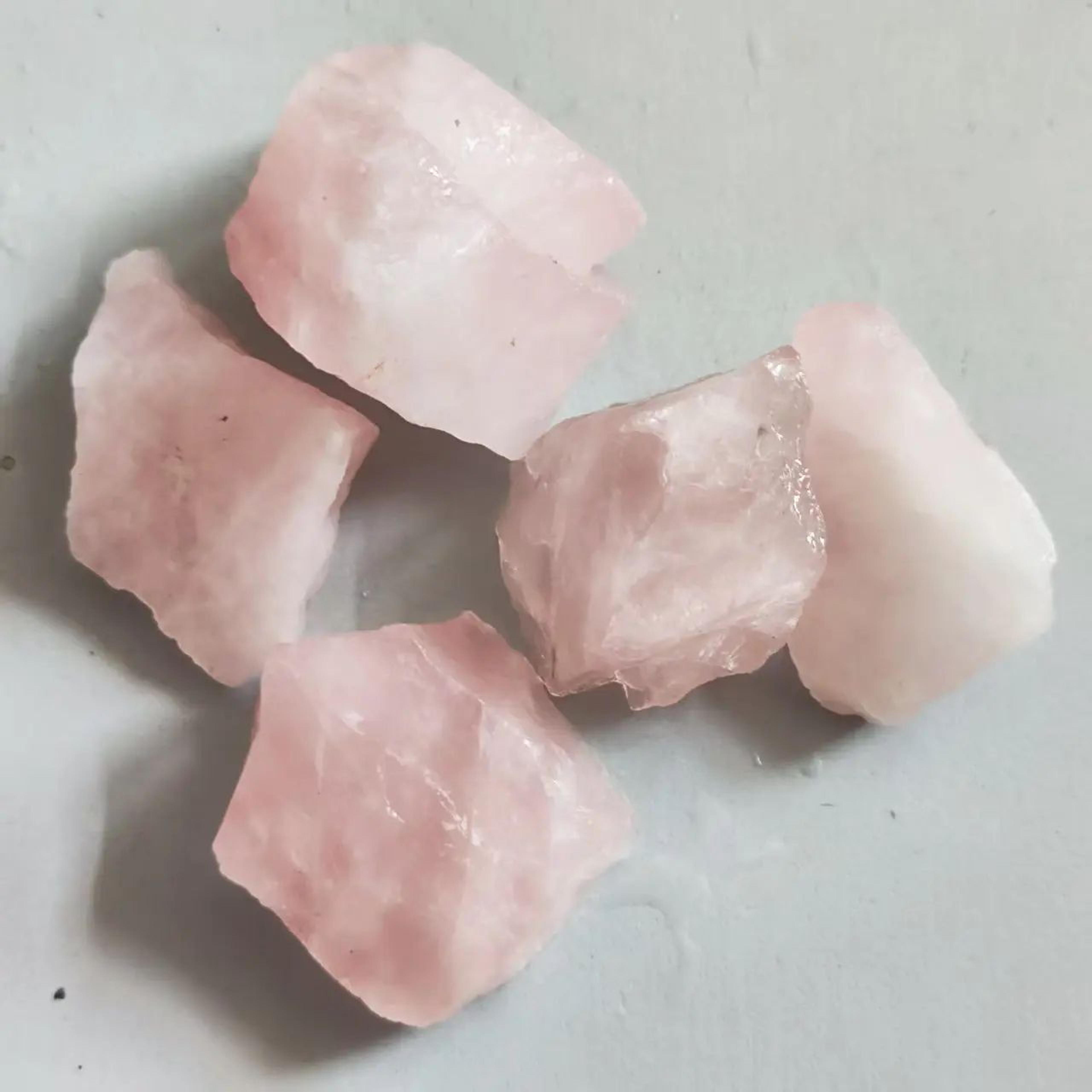 natural rose quartz crystal stone – healing pink quartz decor & energy gem