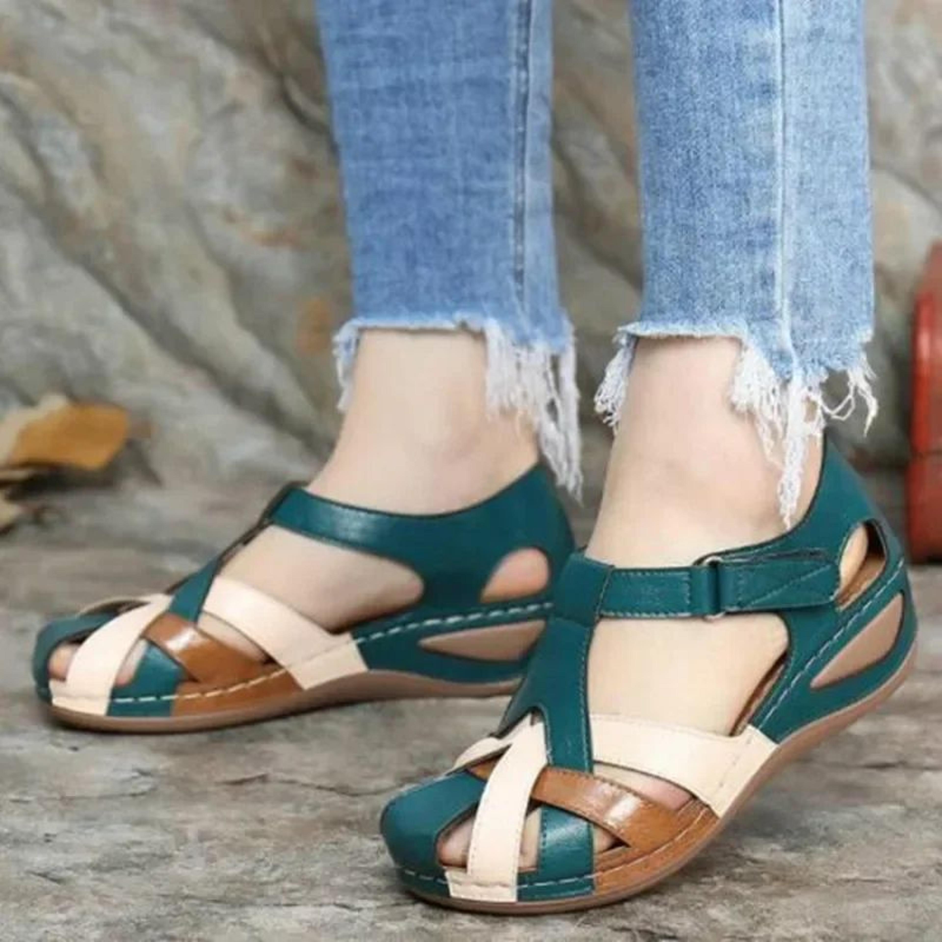 summerease womens roman platform sandals – slip-on casual outdoor beach slides