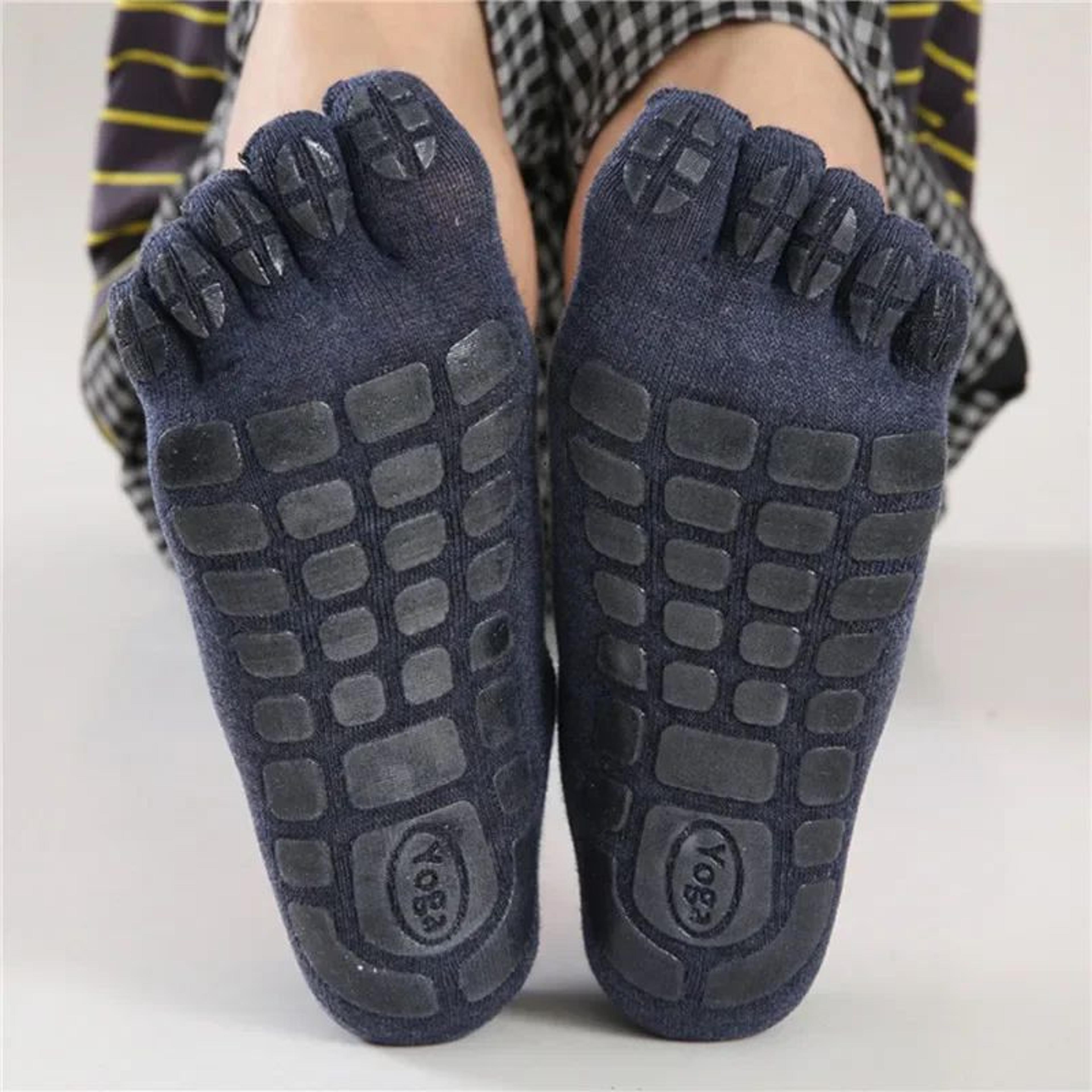 mens winter five toe socks – thick non-slip split toe socks for indoor comfort & fitness
