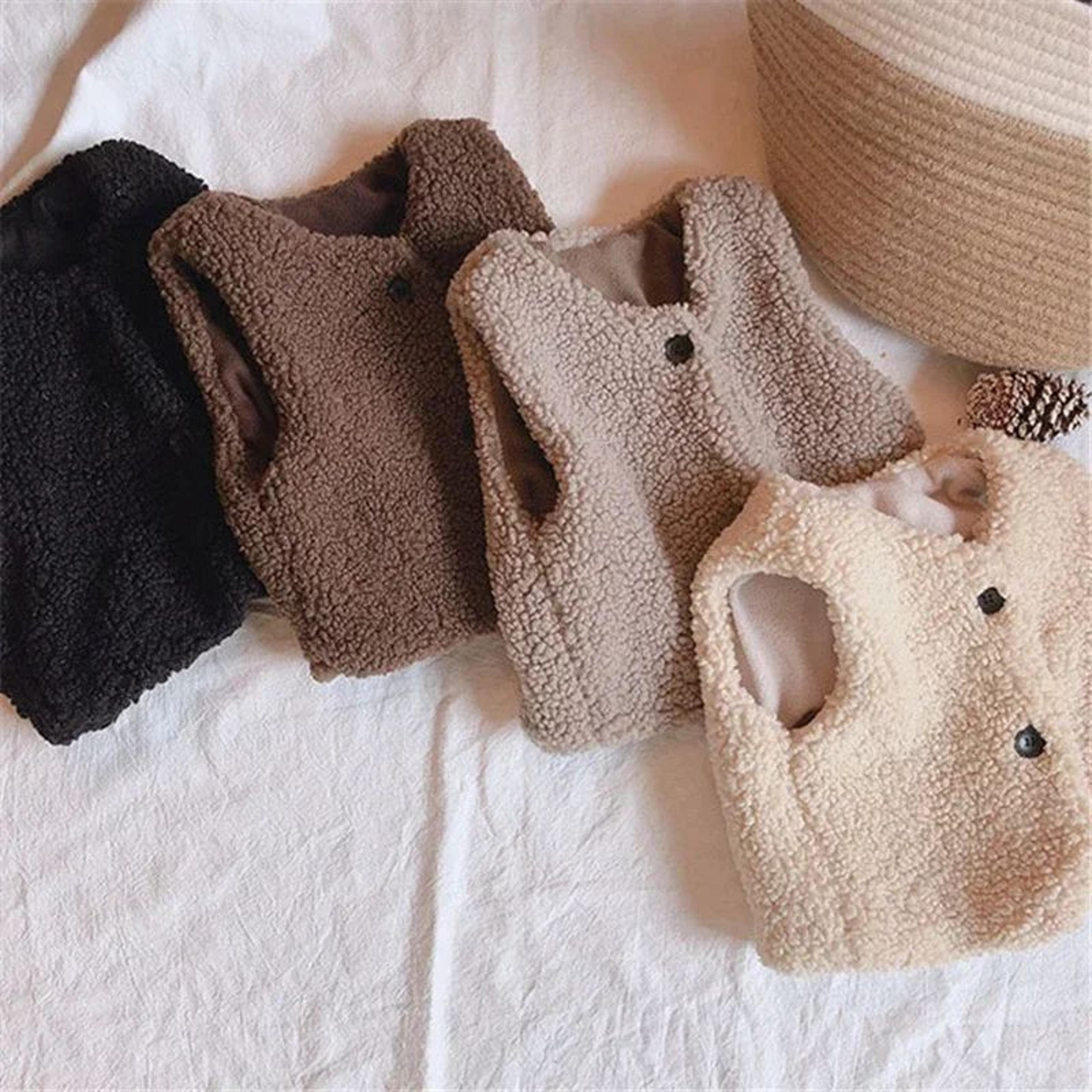 cozy lamb wool baby fleece vest – plush kids winter waistcoat