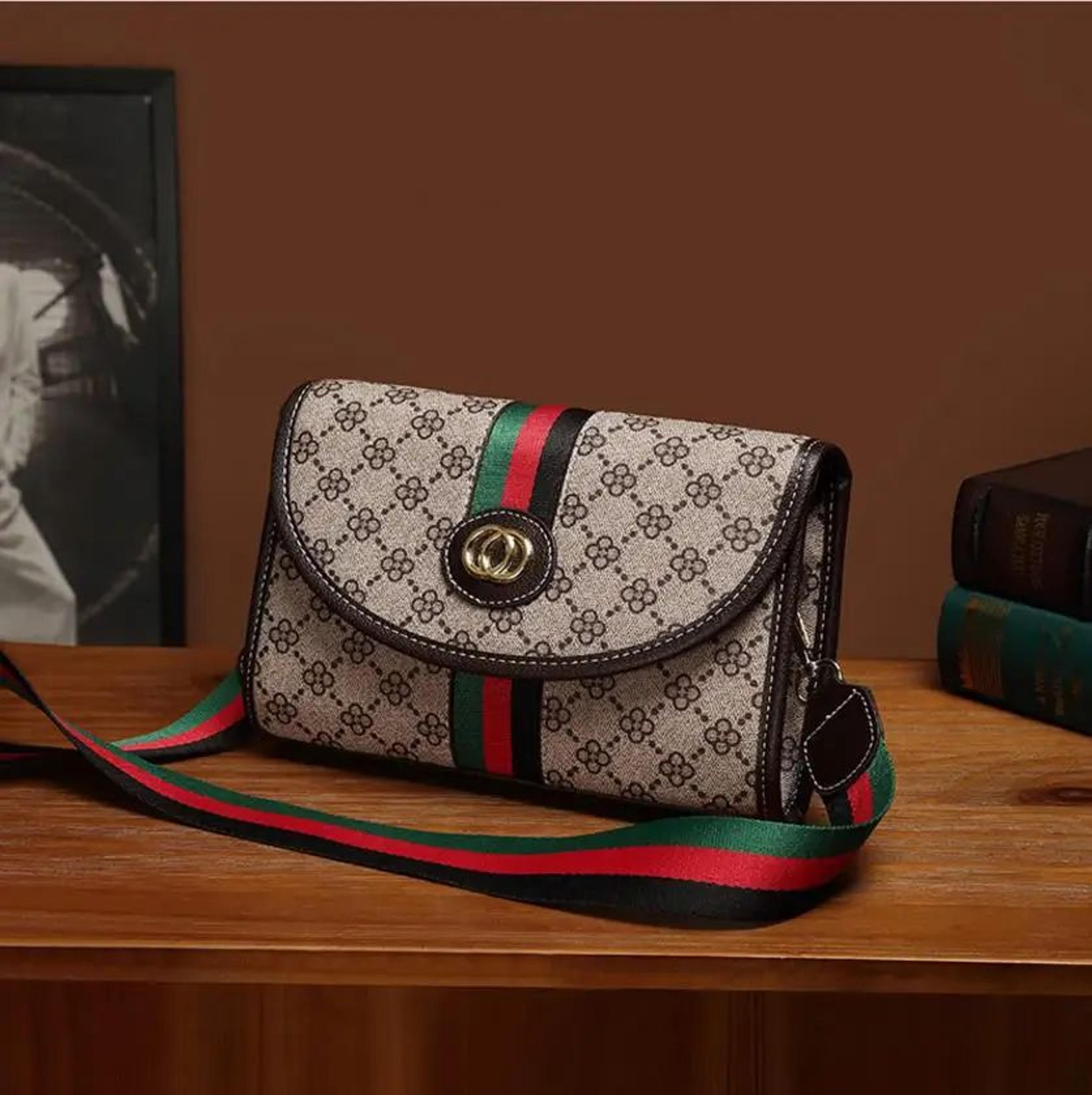 elegant pu leather womens envelope shoulder bag with chain strap