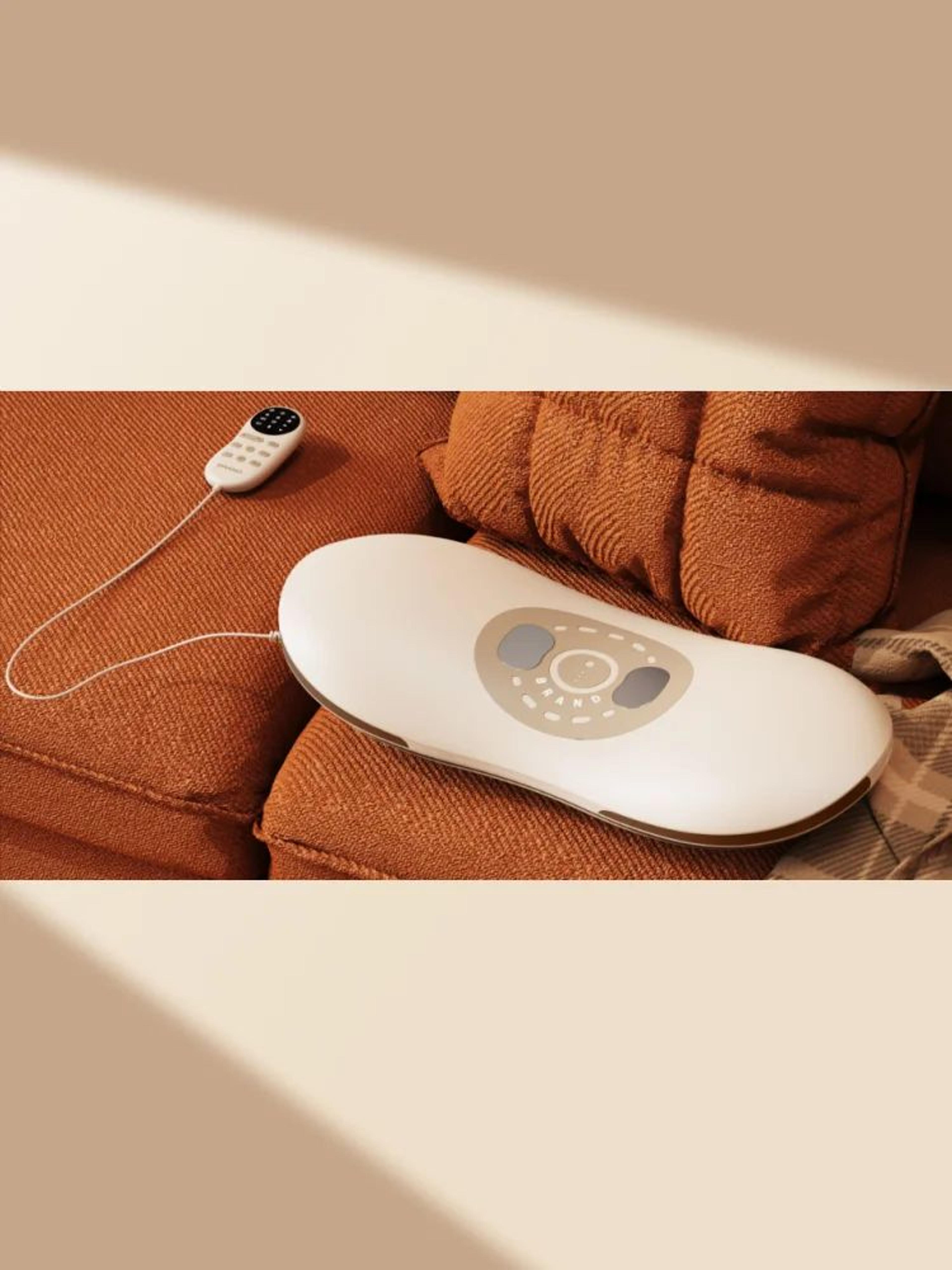 lumbar traction device with heat and adjustable air compression back stretcher