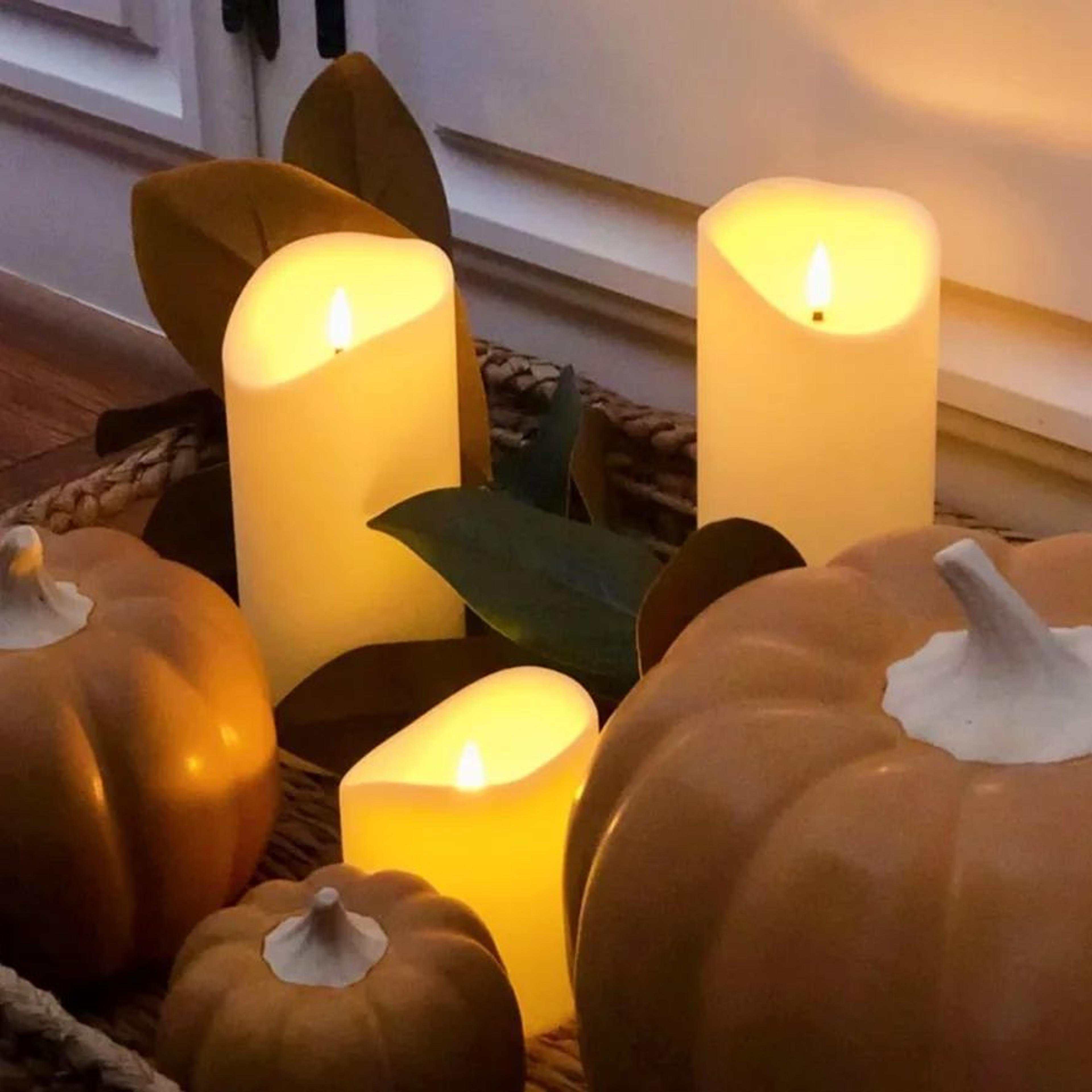 lifelike led flameless candle with swinging flickering flame battery operated decorative light