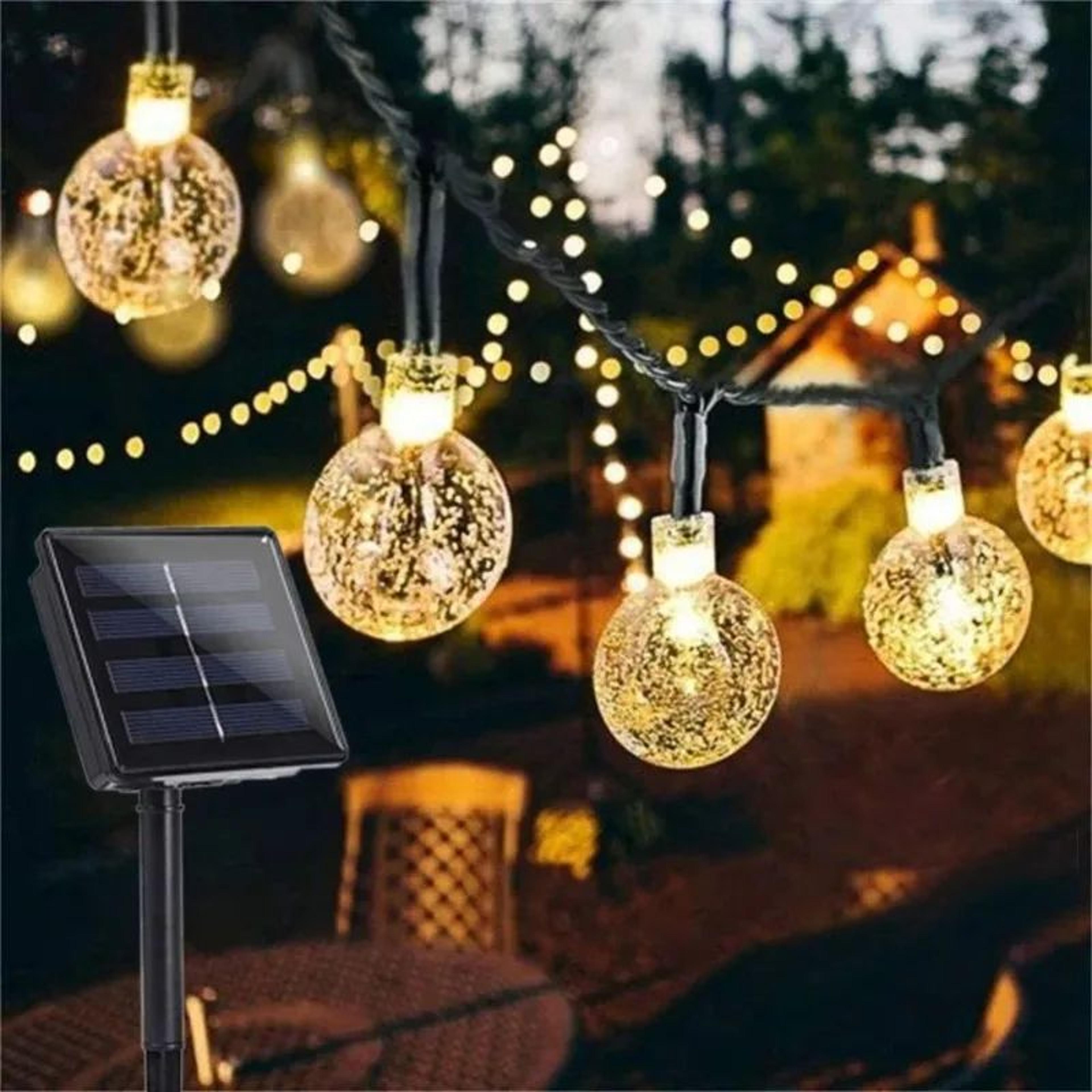 lumiglobe solar string lights with crystal globe leds