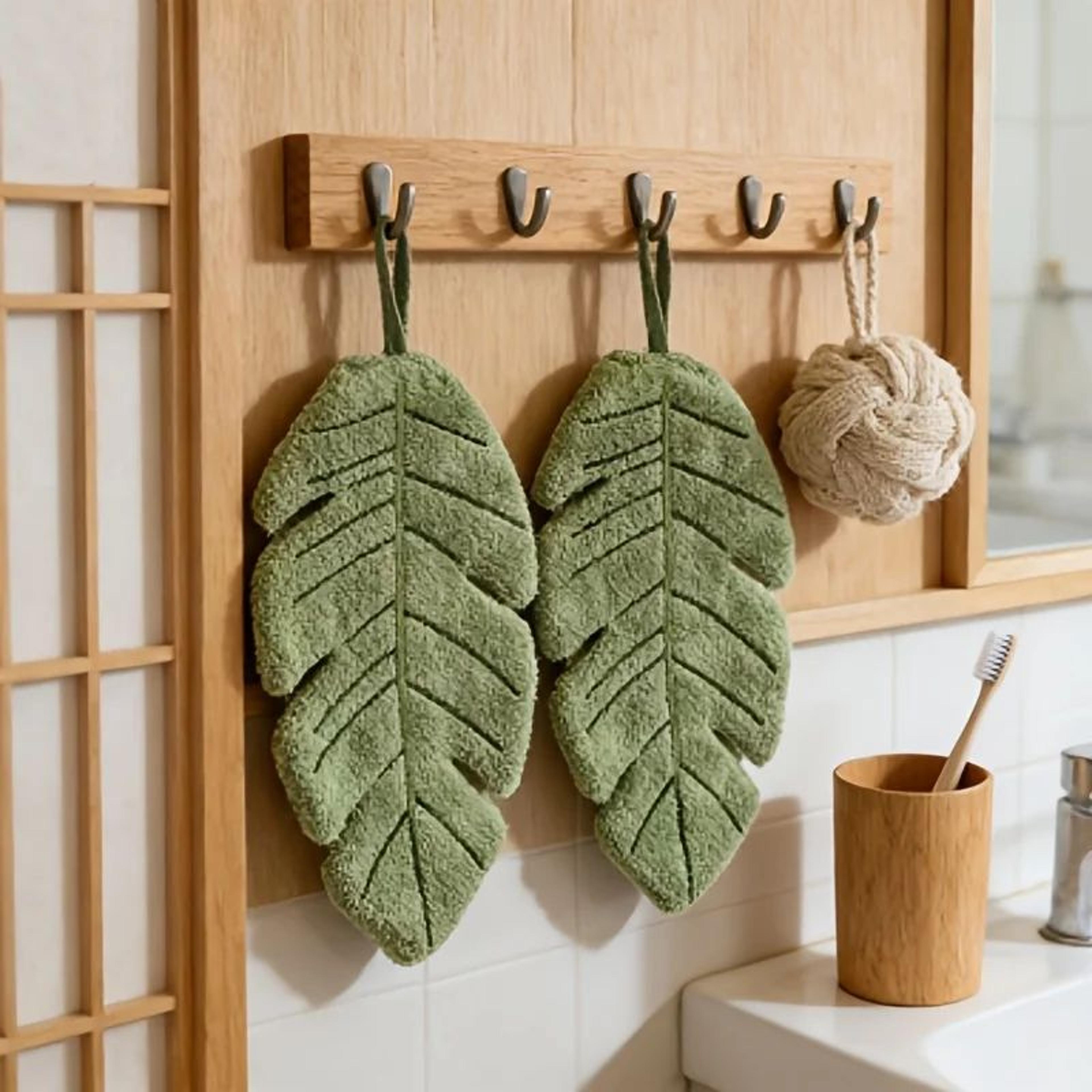 leaf shape coral velvet hanging hand towel