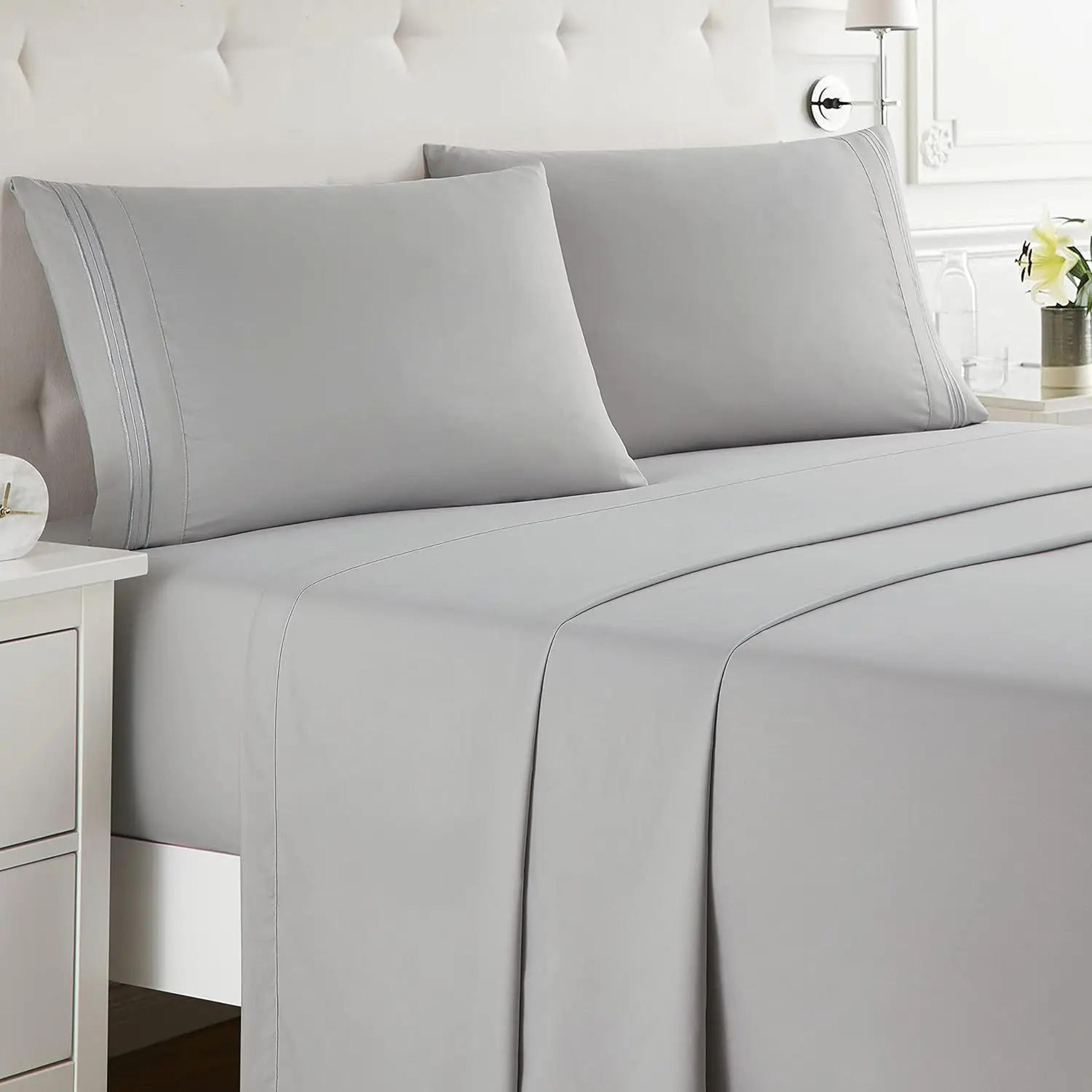 luxury microfiber 4 piece bed sheet set with fitted sheet and pillowcases