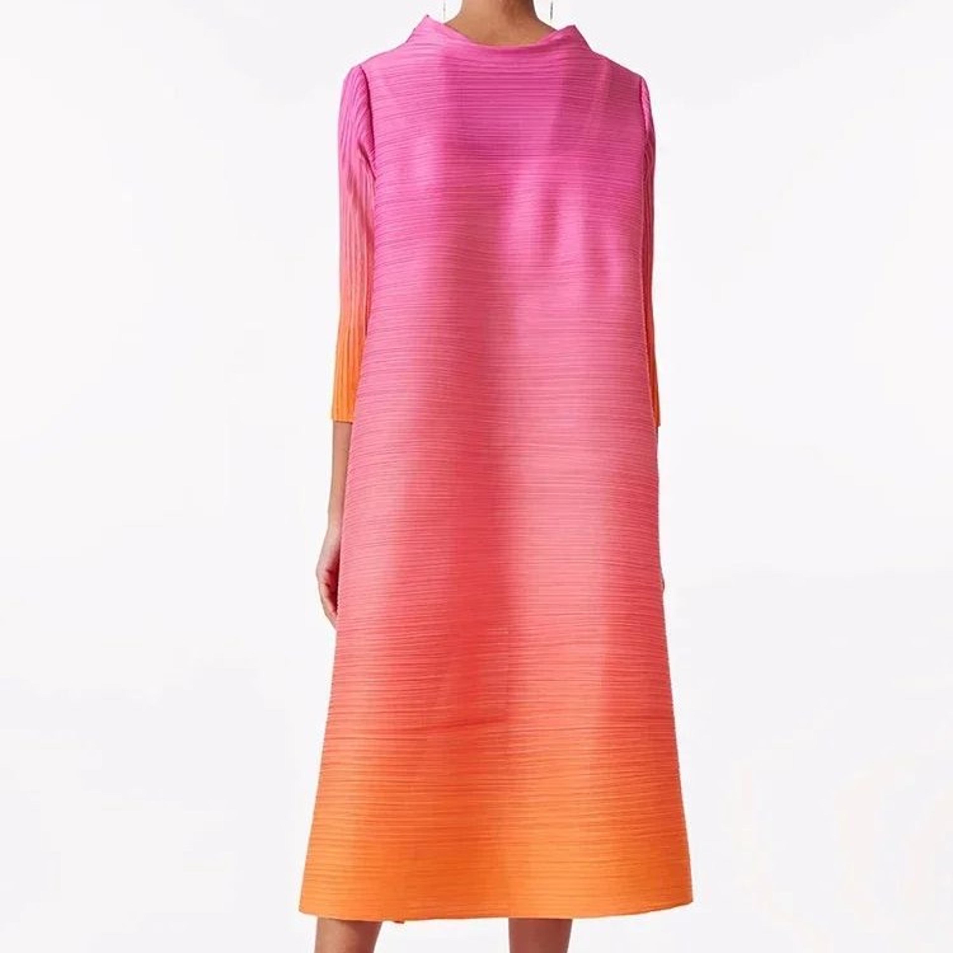 women's gradient pleated midi dress with turtleneck and long sleeves