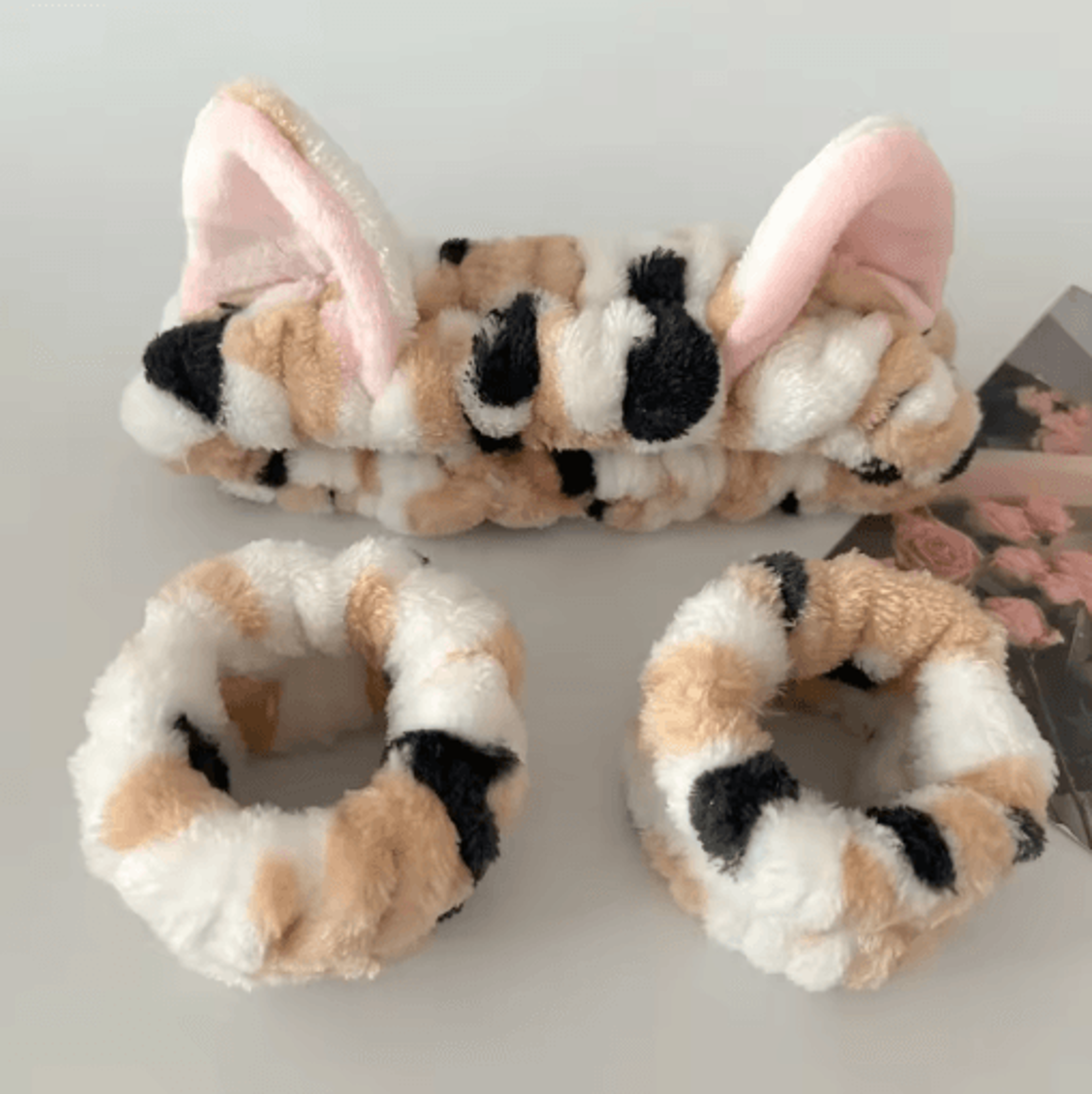 3pcs cute cat ear plush headband set leopard print spa and makeup hair bands with wrist straps