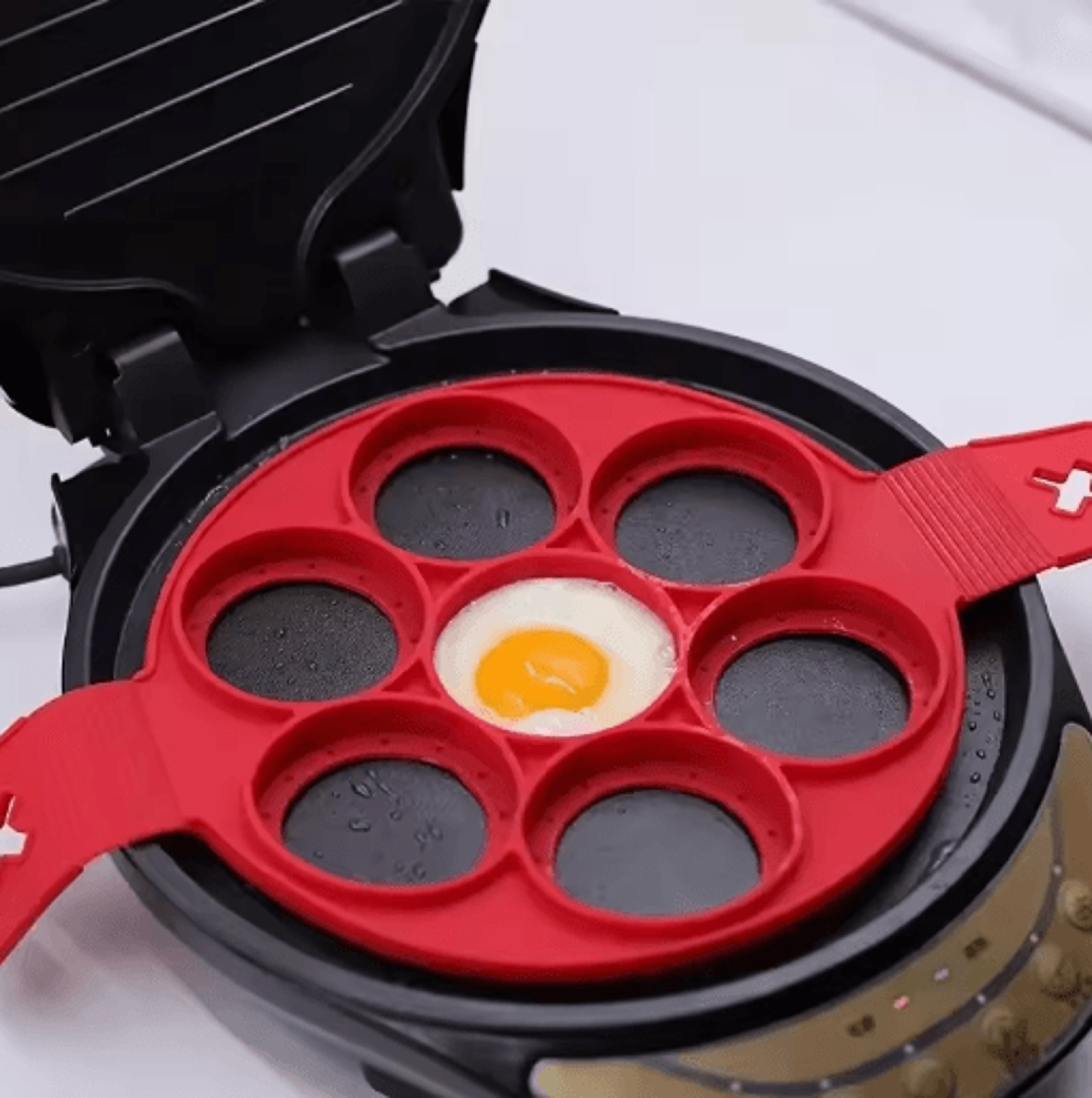 silicone 7 hole egg and pancake mold non stick food grade baking pan with handle