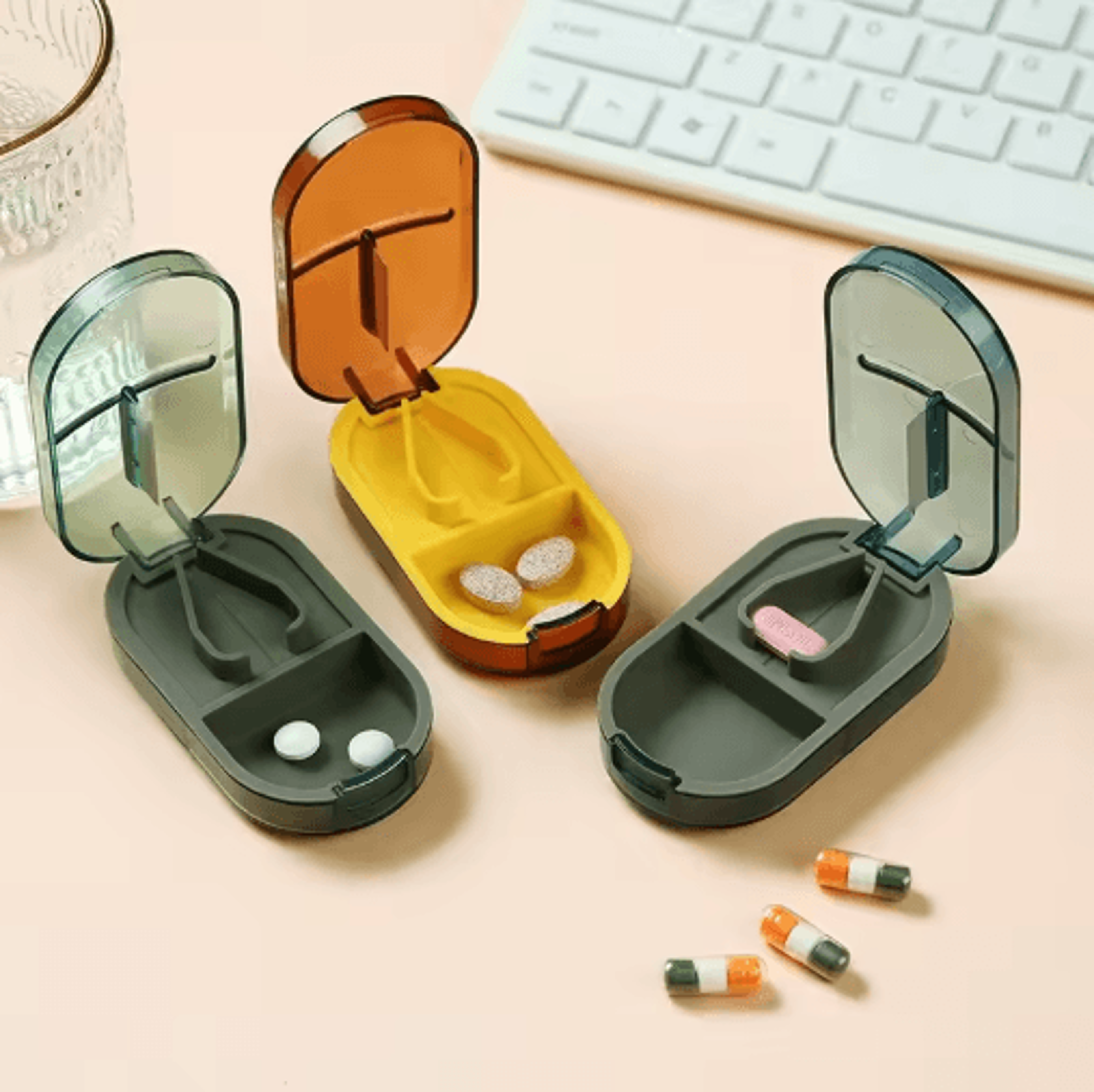 precision pill cutter & splitter with stainless steel blade – travel size