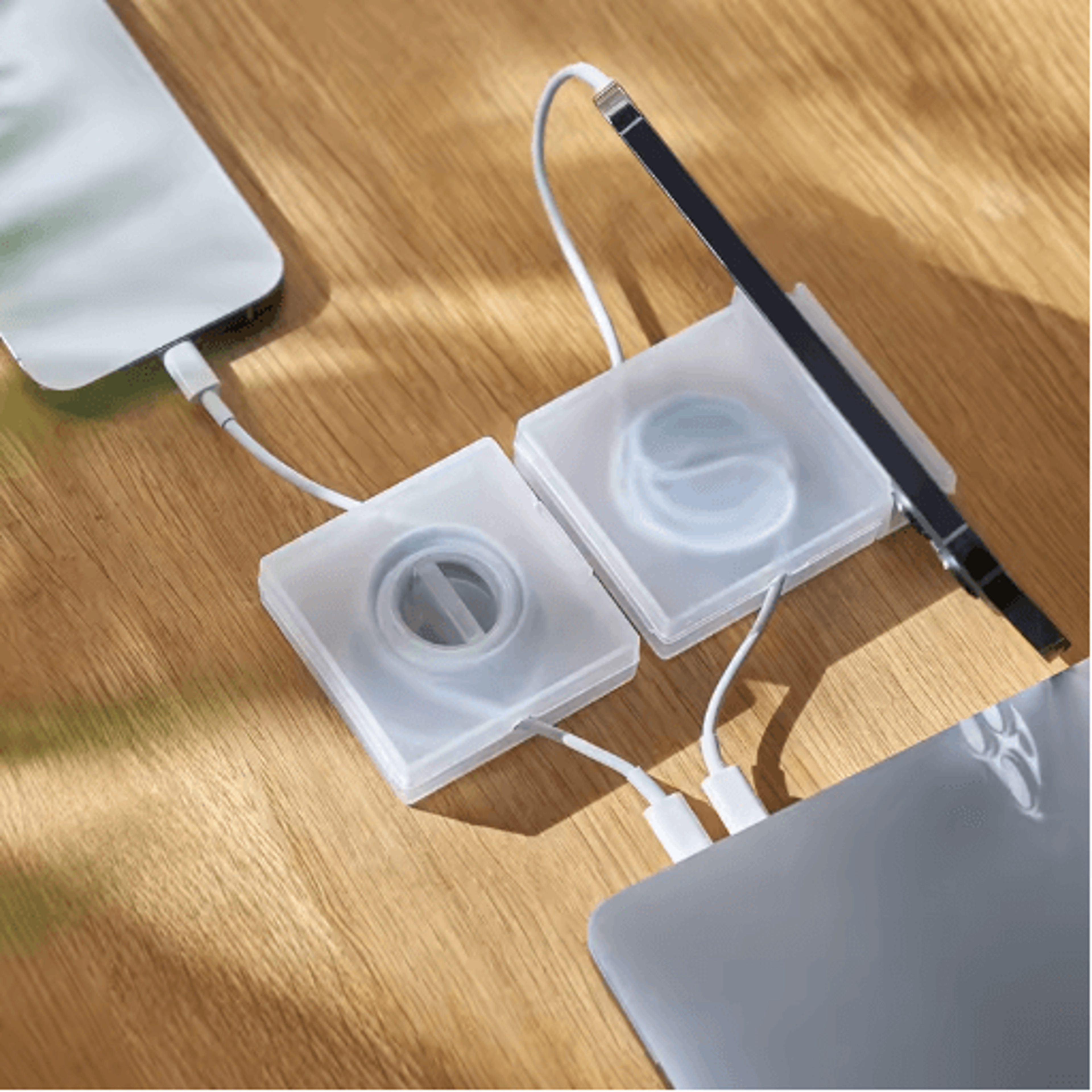 portable transparent cable organizer with retractable usb winder