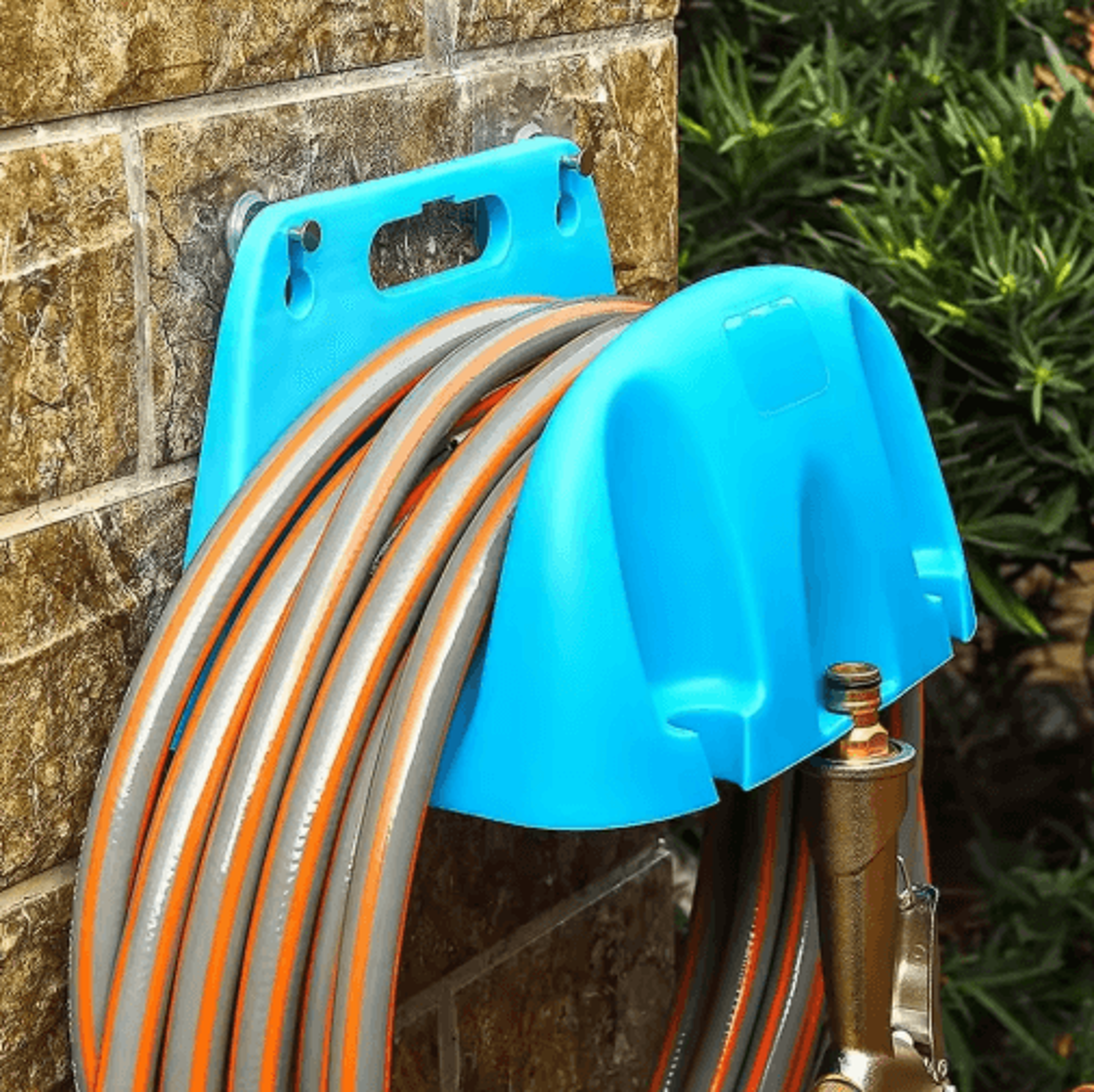 wall mounted garden hose holder for tidy & space-saving storage