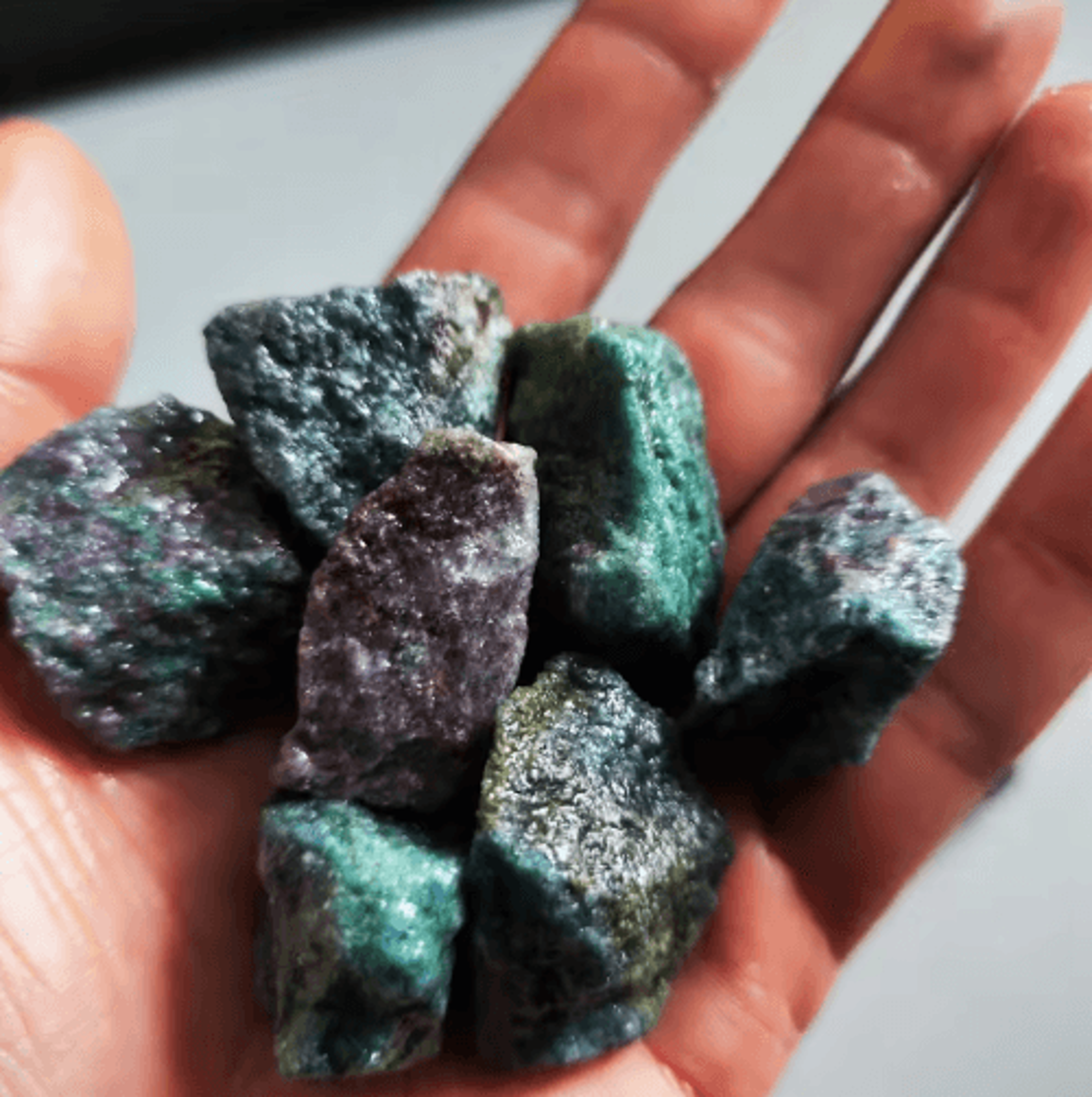 natural raw gemstone collection – uv reactive emerald, sapphire & ruby mineral specimens