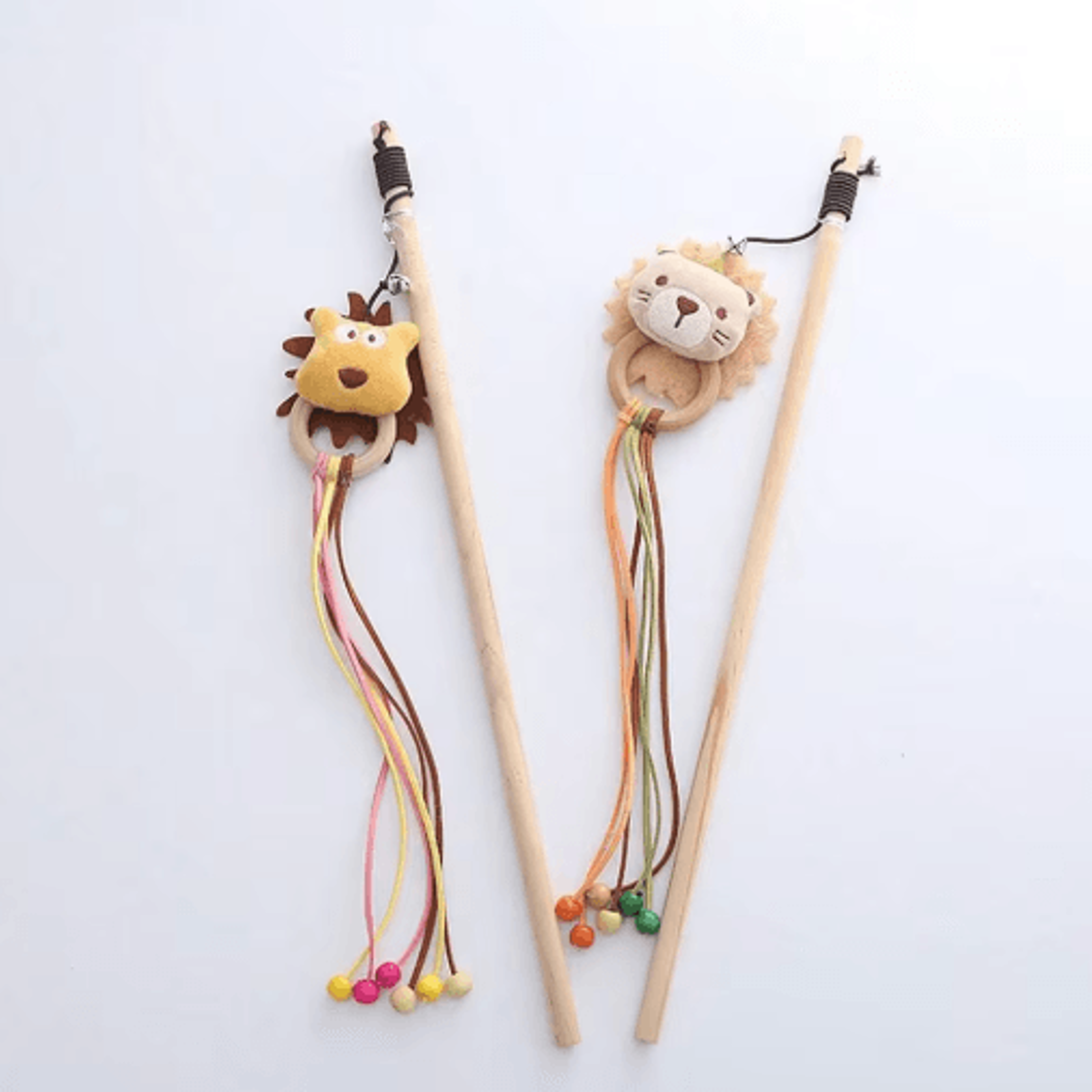 jinglepounce interactive cat wand toy with bells & cartoon animal teasers