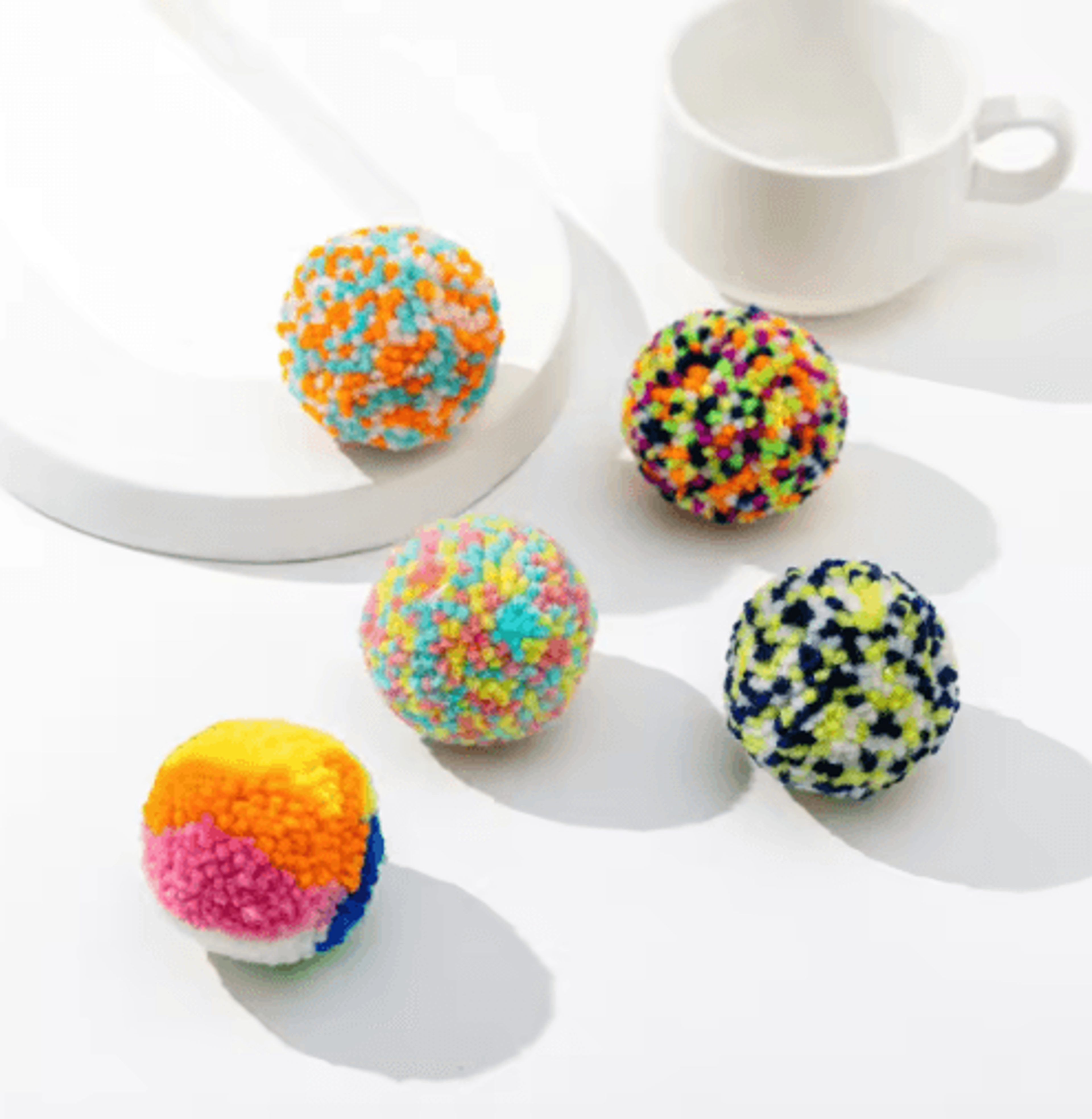cartoon yarn cat toy ball for interactive play & independent fun