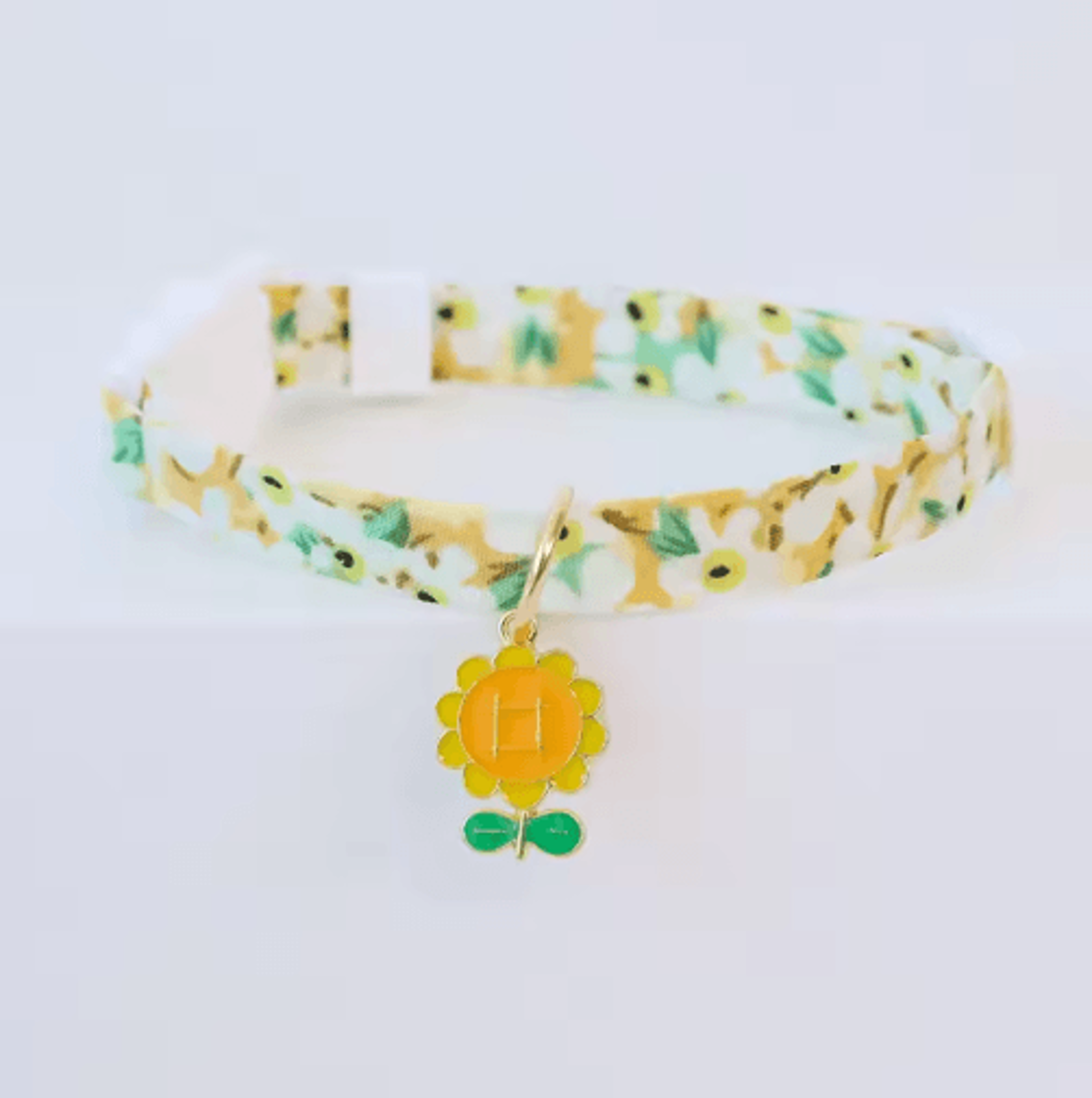 adjustable breakaway cat collar with bell for kittens & cats