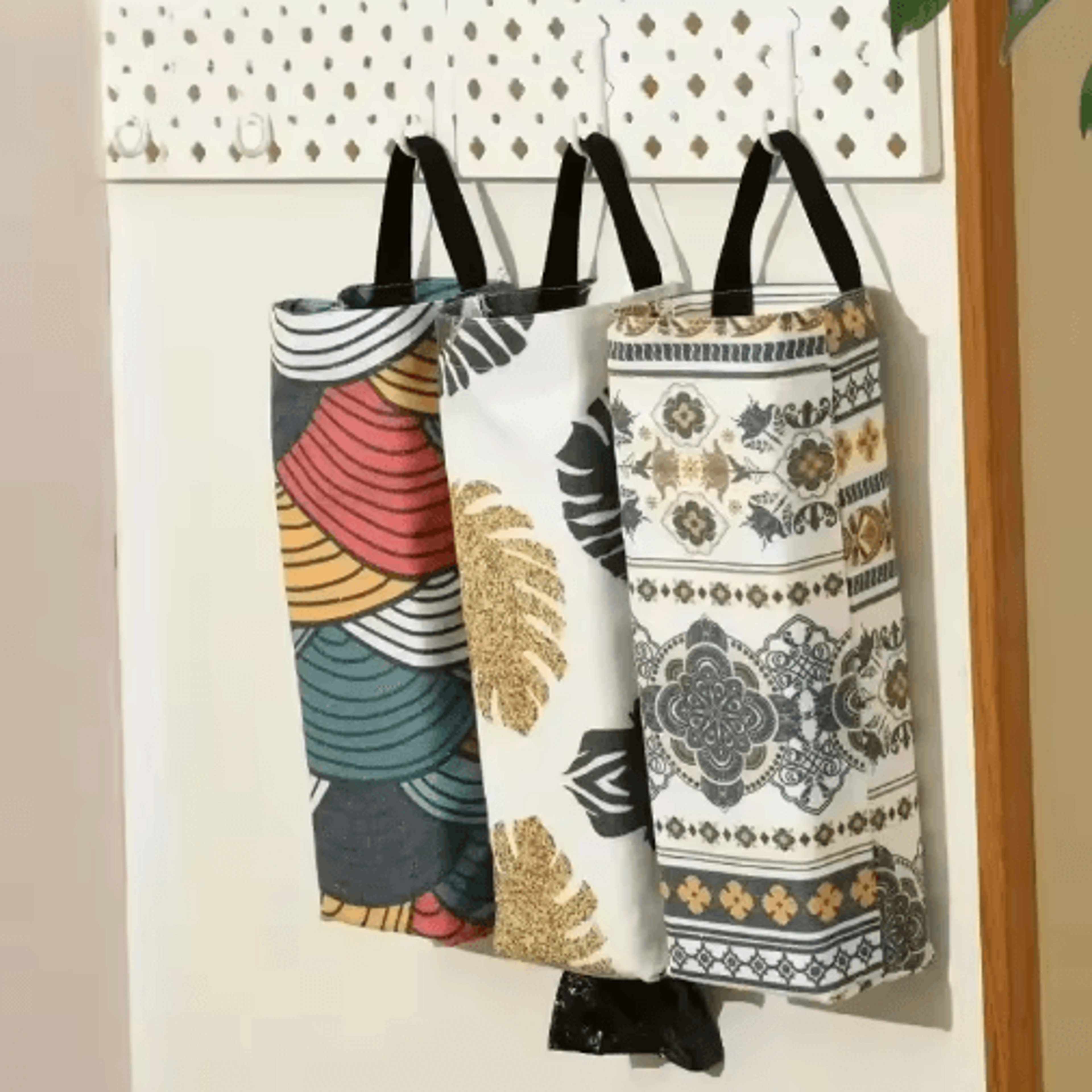 wall-mounted plastic bag holder – hanging garbage bag storage organizer