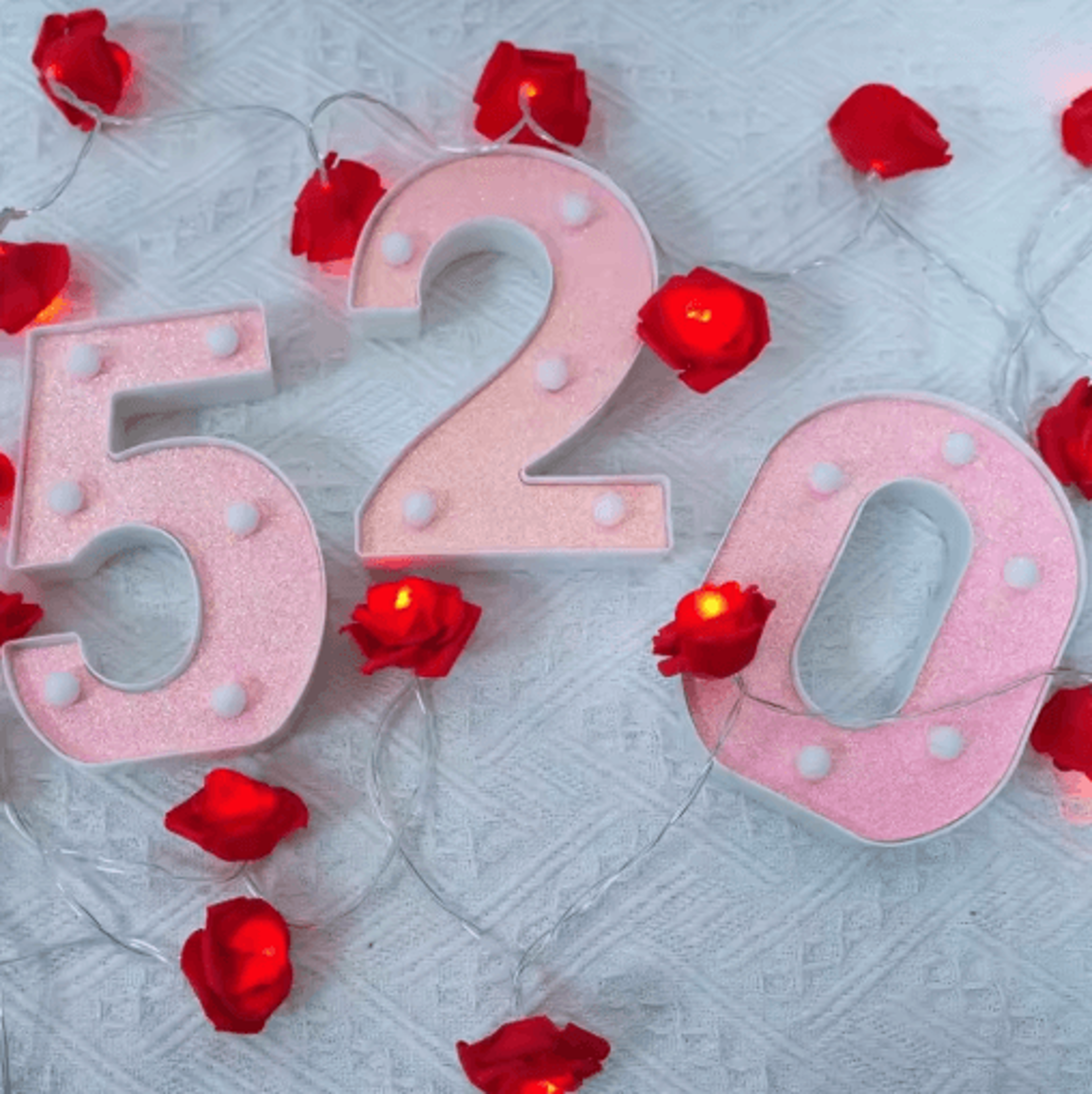 16cm pink glitter led letter & number light – battery powered decorative marquee light for parties & events