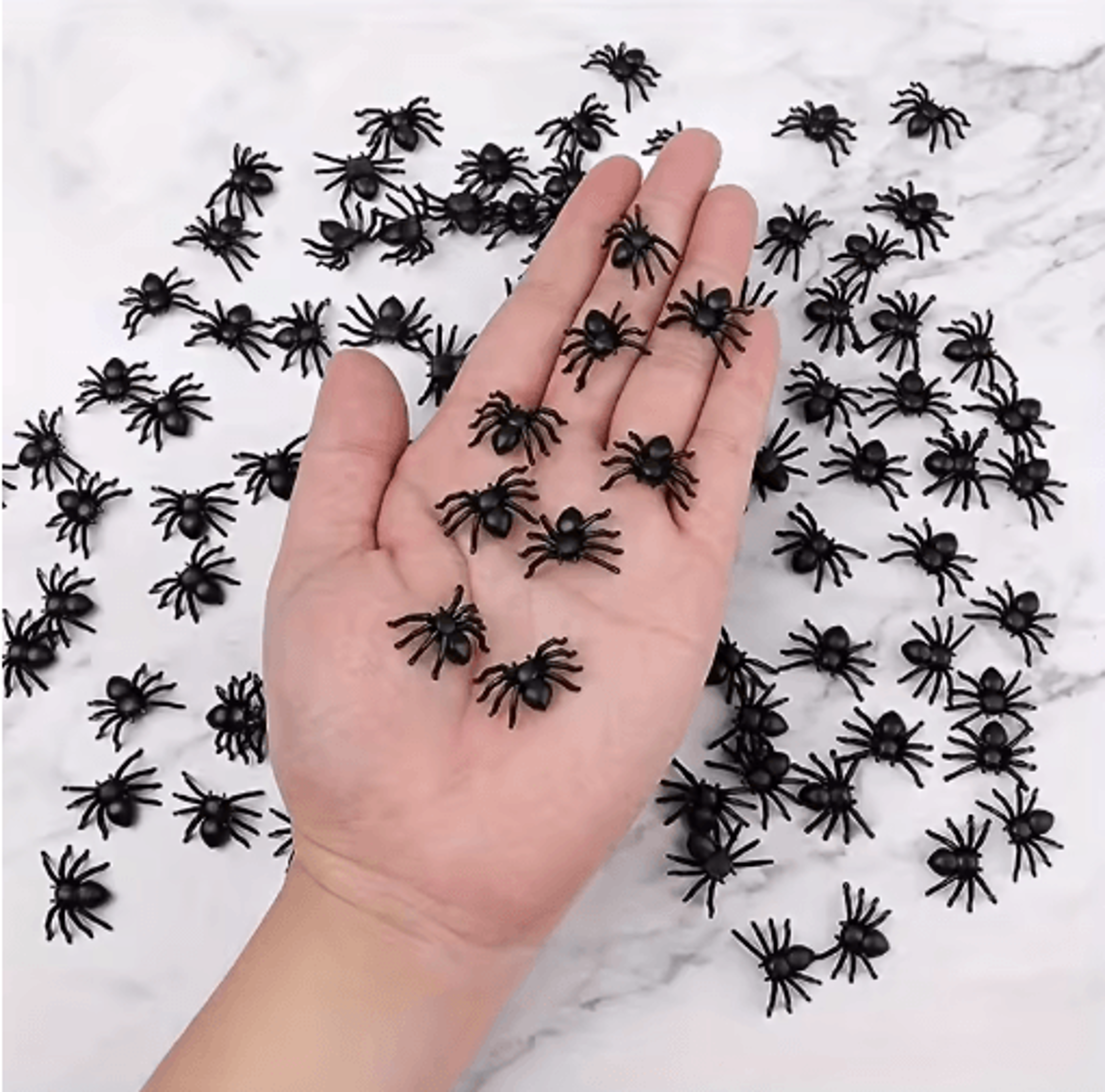 50/100-piece realistic mini black spiders – plastic halloween prank & haunted house decorations