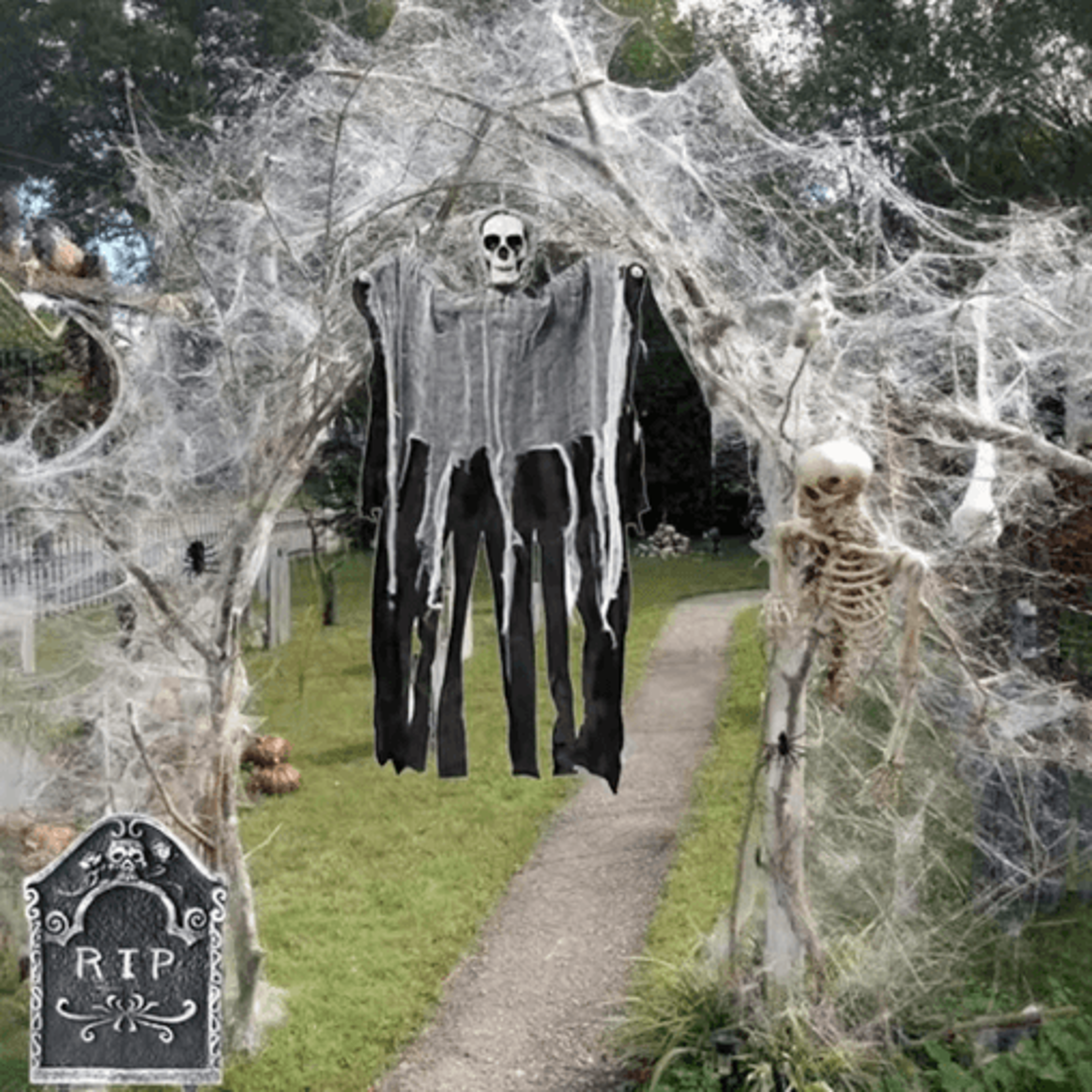 200 sq ft stretchy halloween spider web with fake spiders – indoor & outdoor cobweb party decoration