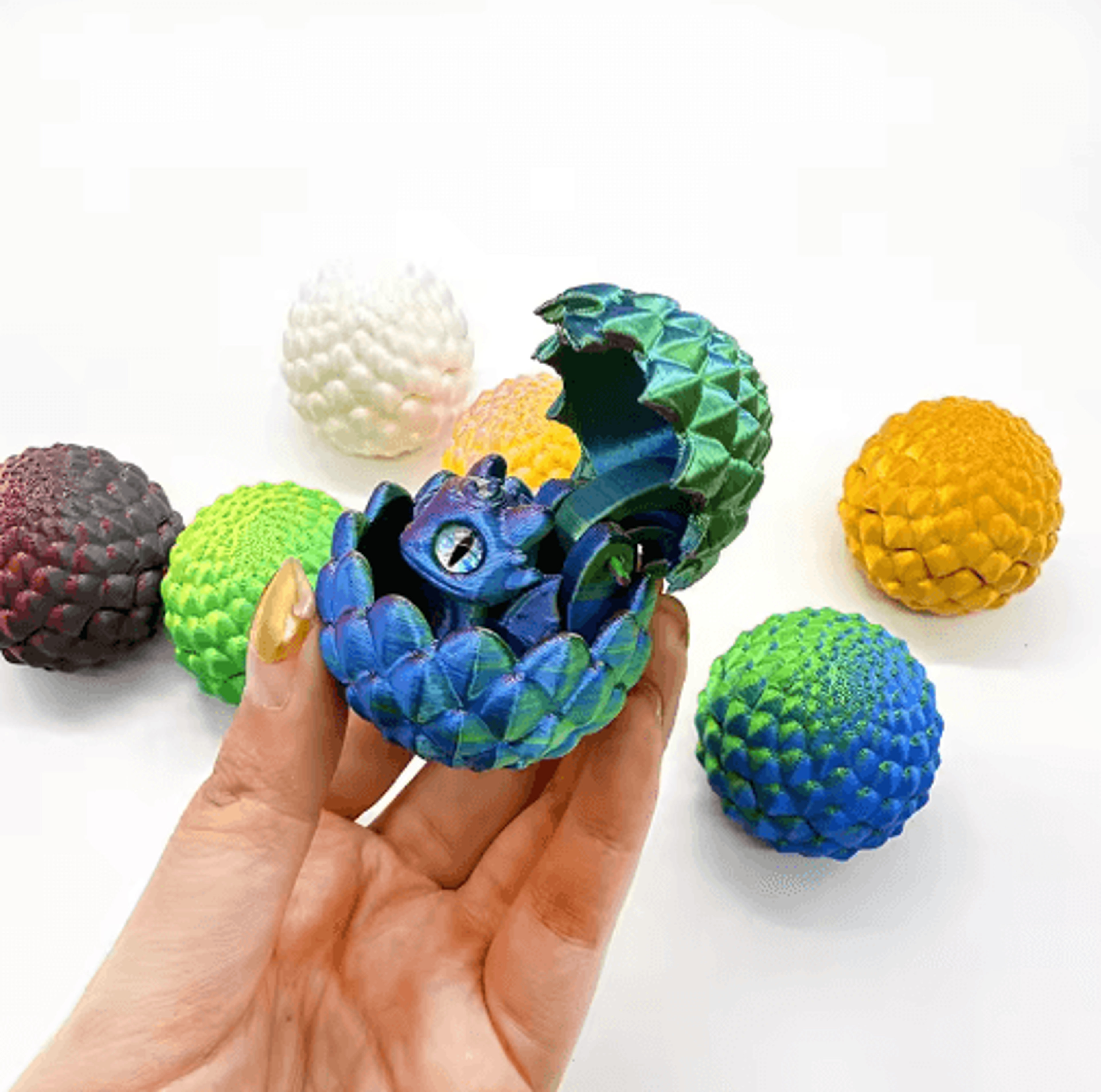 3d printed hatching dragon egg – mini articulated dragon desk figurine