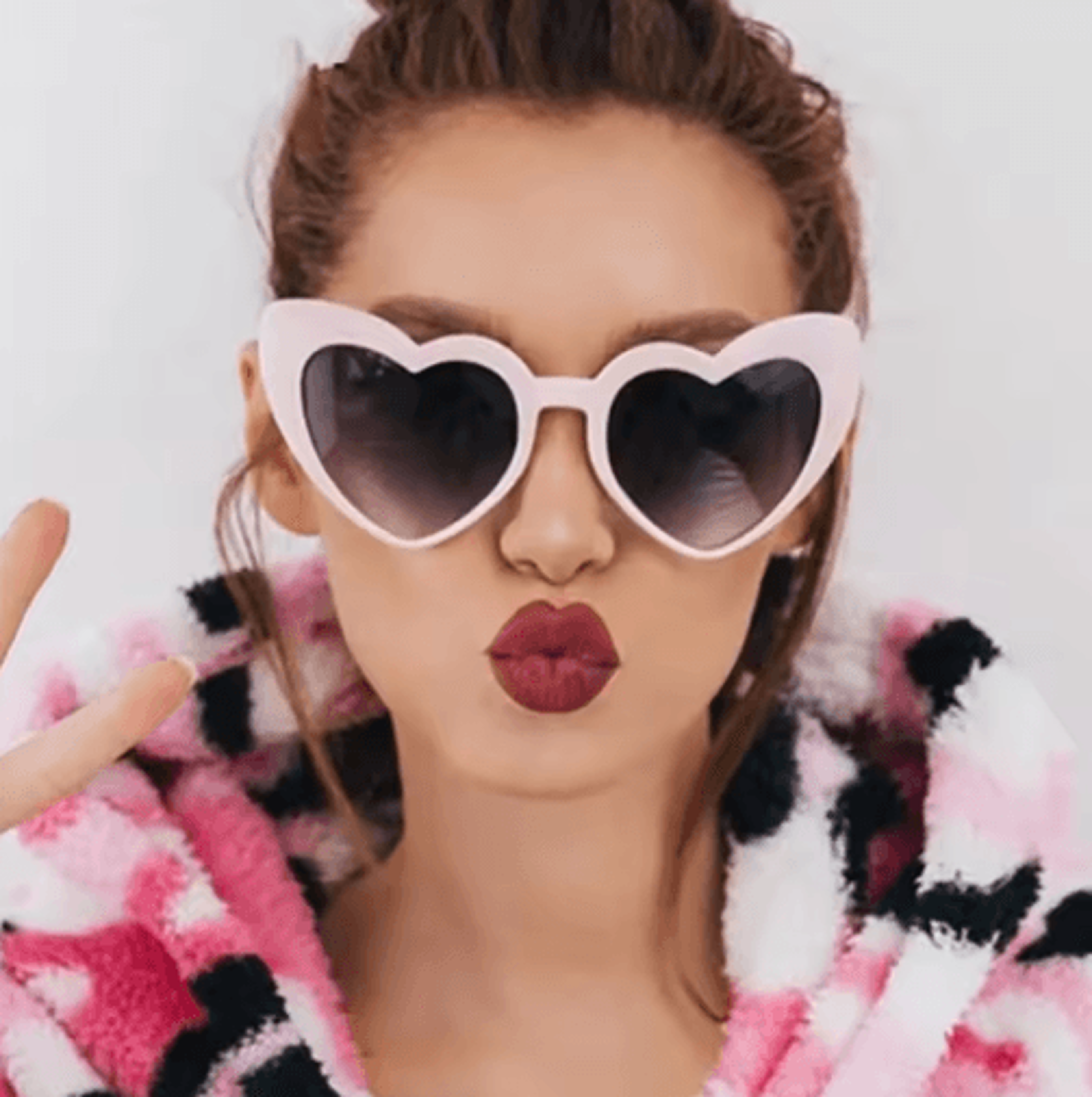 6/8-pair vintage heart sunglasses for bachelorette parties
