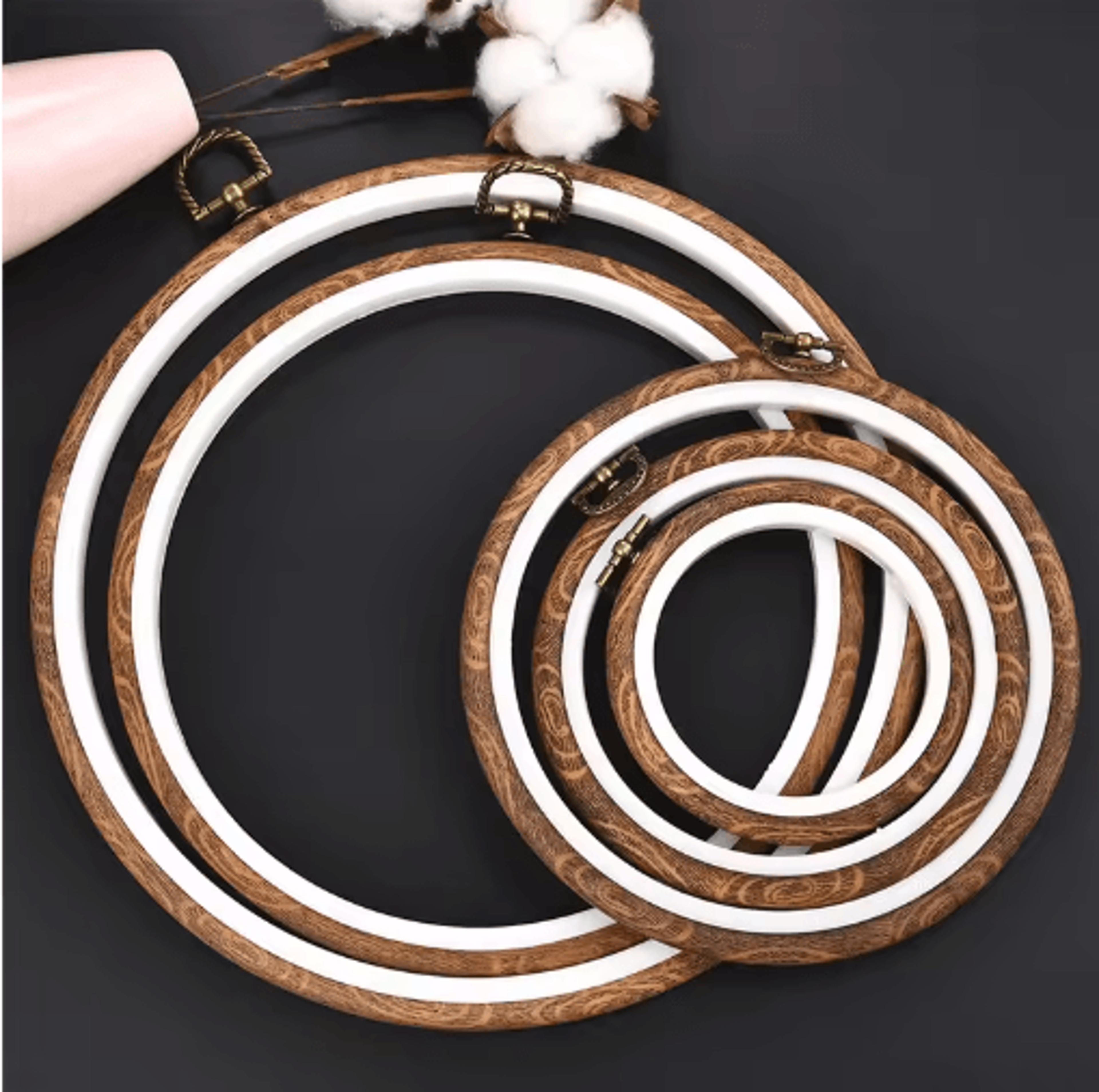 round embroidery hoop frame set for cross stitch & needlecraft