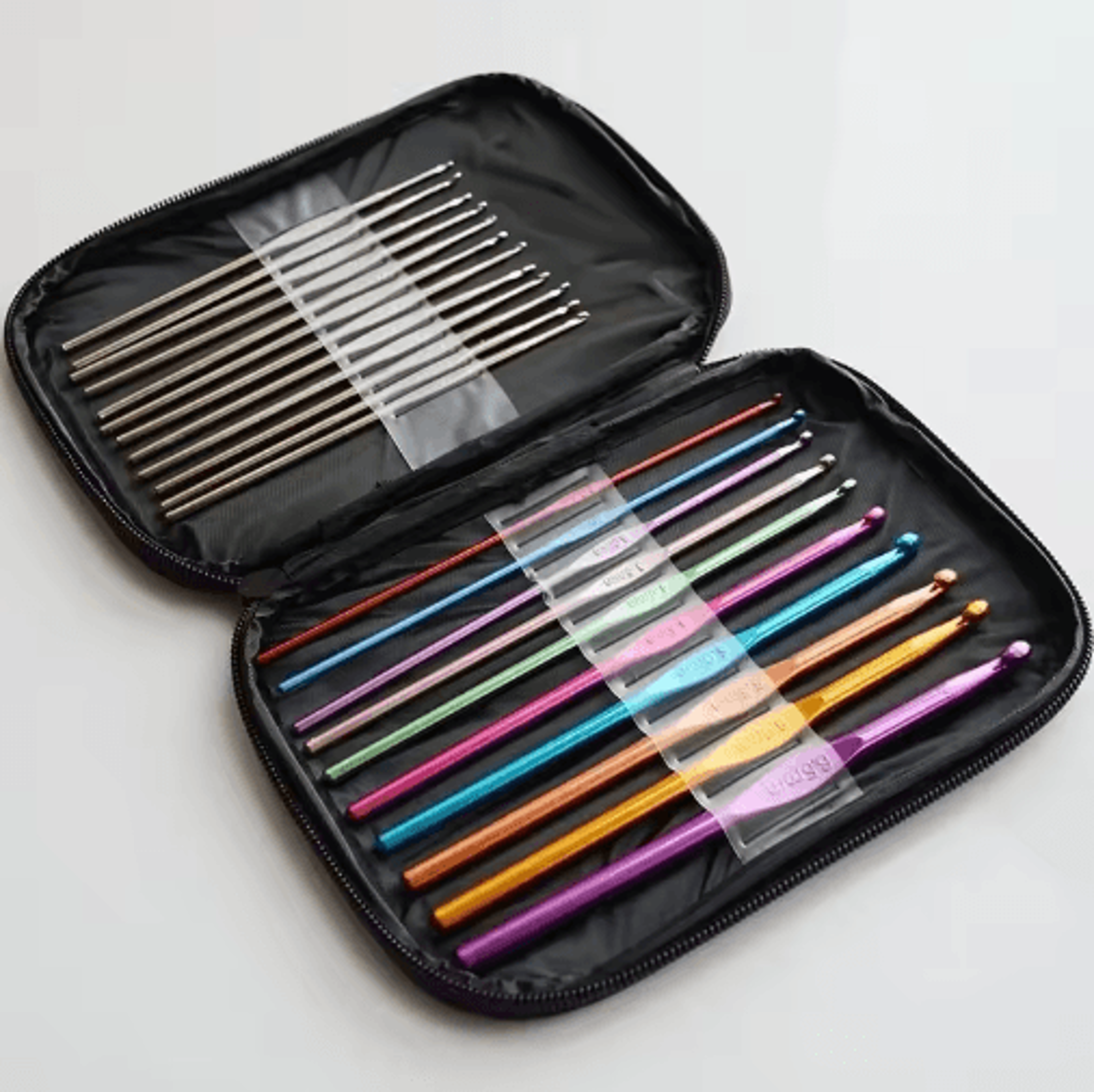 22pcs ergonomic aluminum crochet hook & sewing needle set