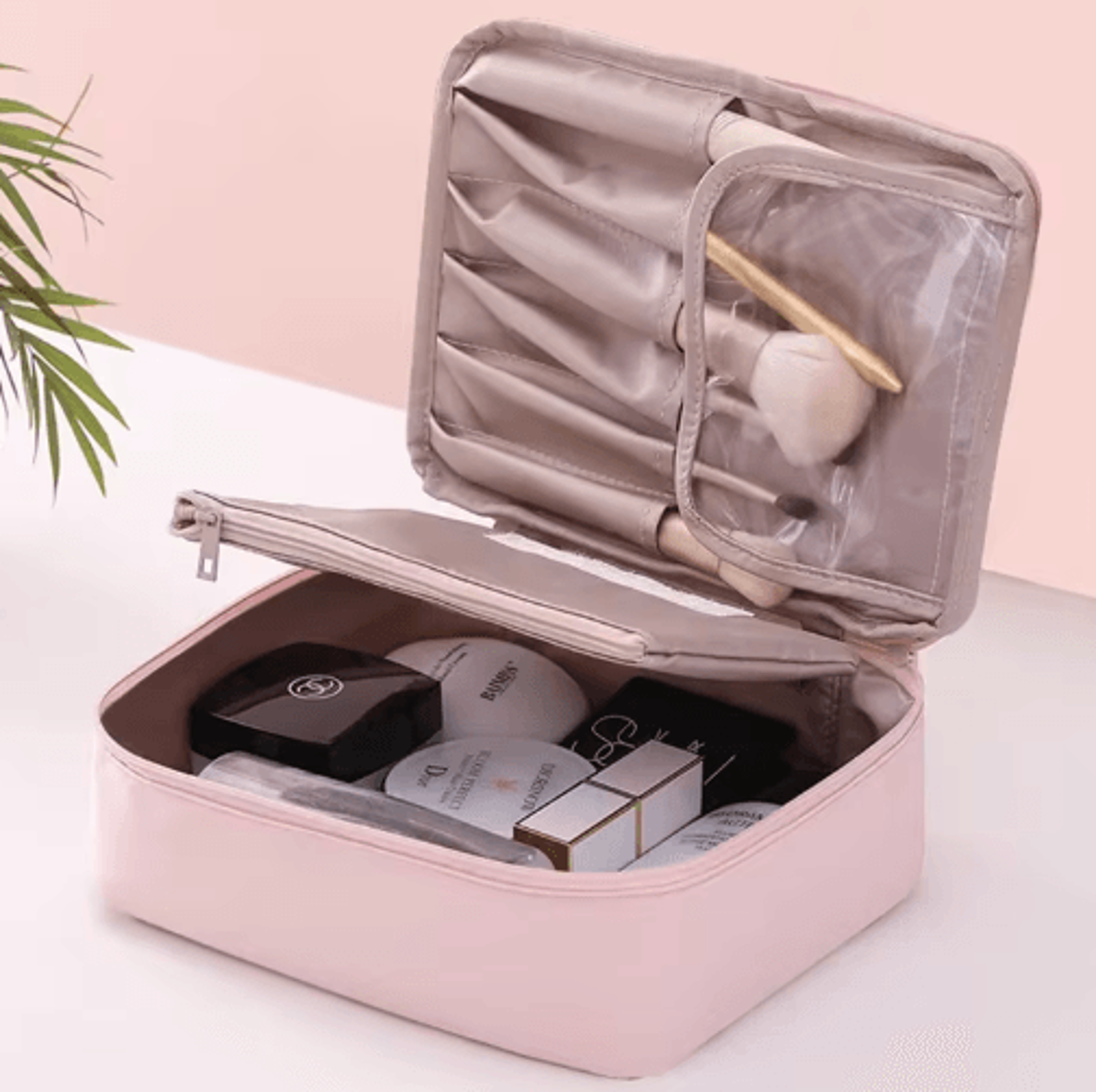 large-capacity 3d travel cosmetic & wash bag