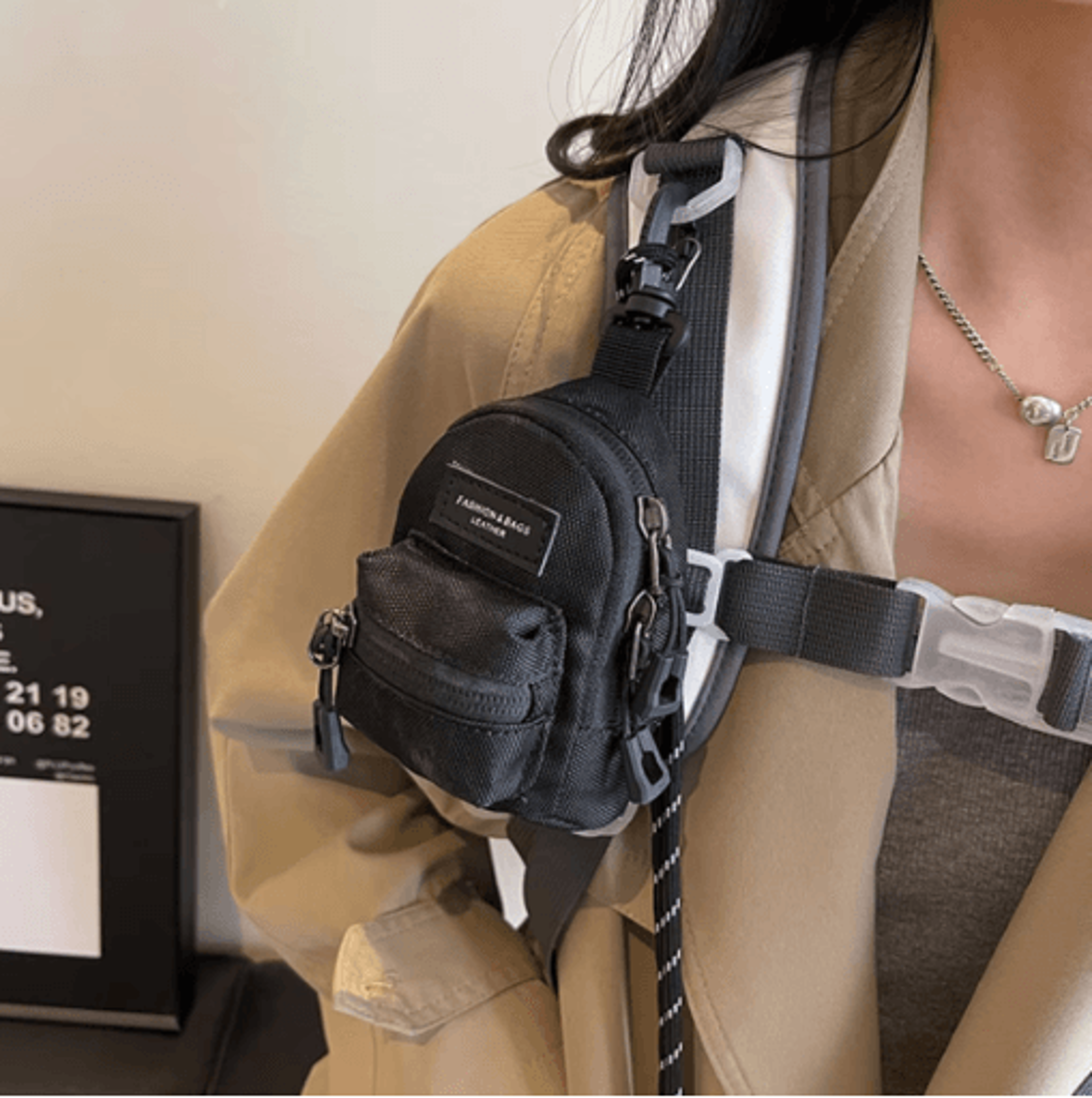 korean-style mini shoulder coin purse – travel earphone & essentials bag