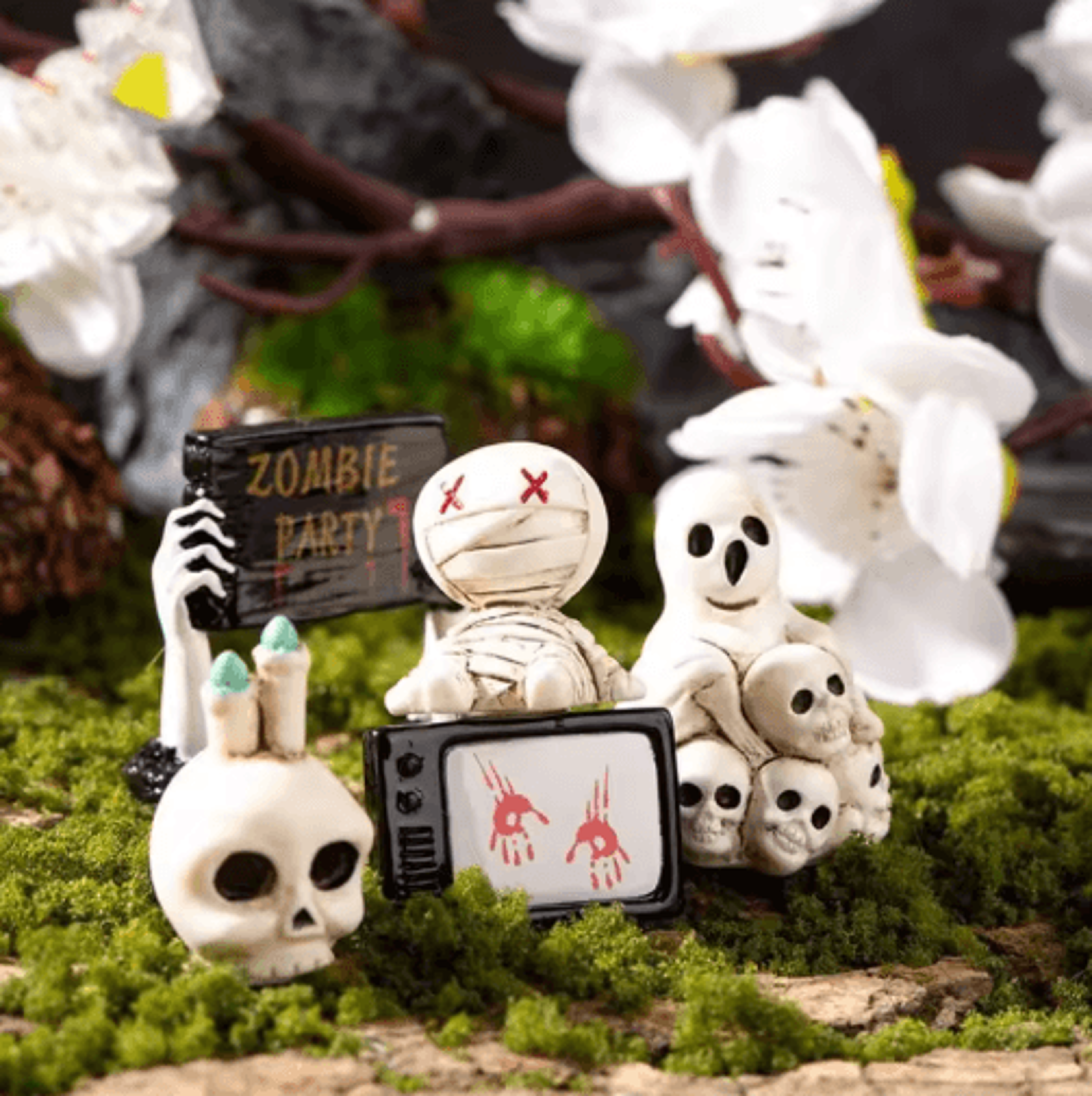 mini halloween resin figurines for car & desktop decor