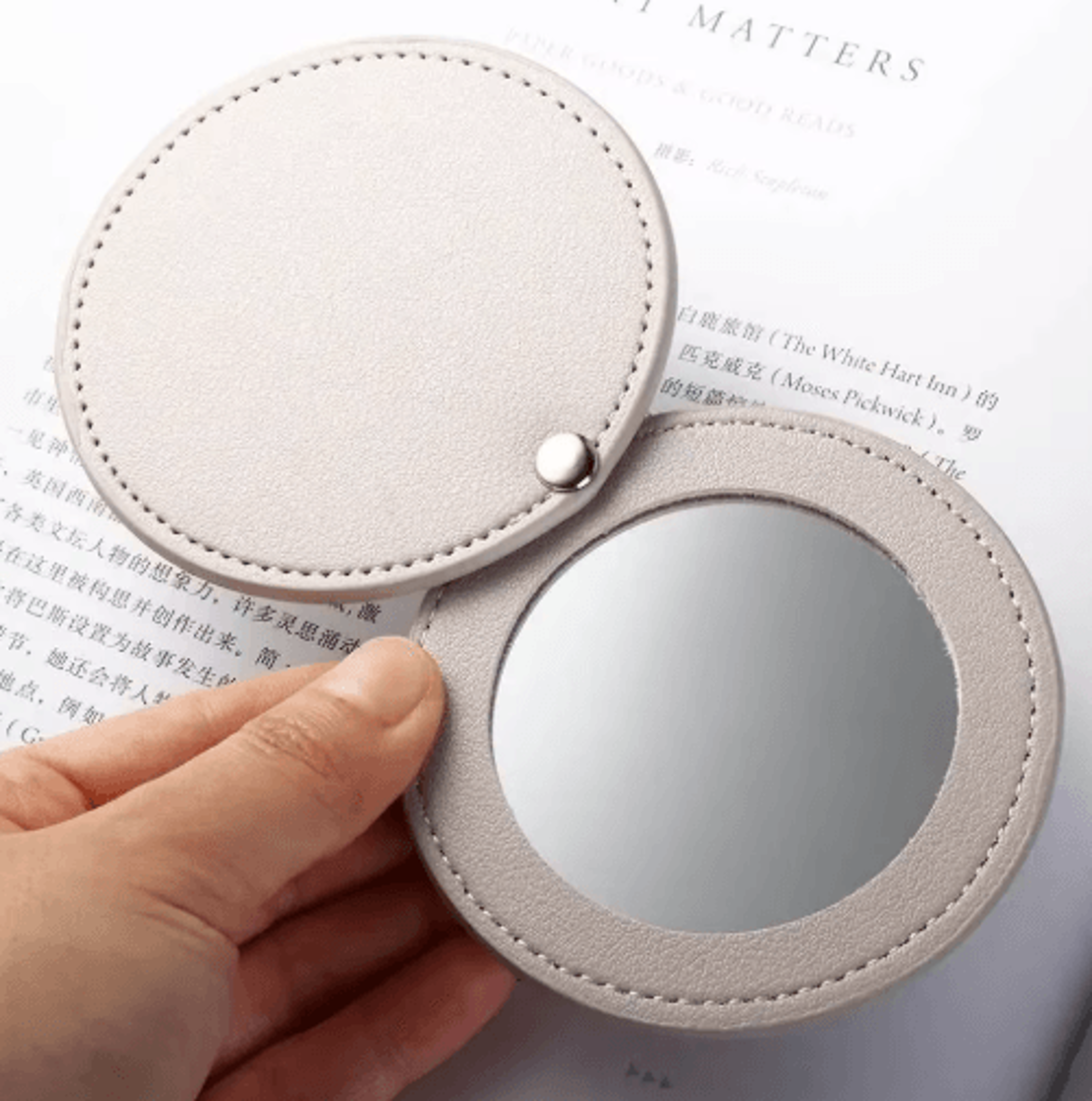 ultra-thin pu leather pocket mirror – mini round travel makeup mirror