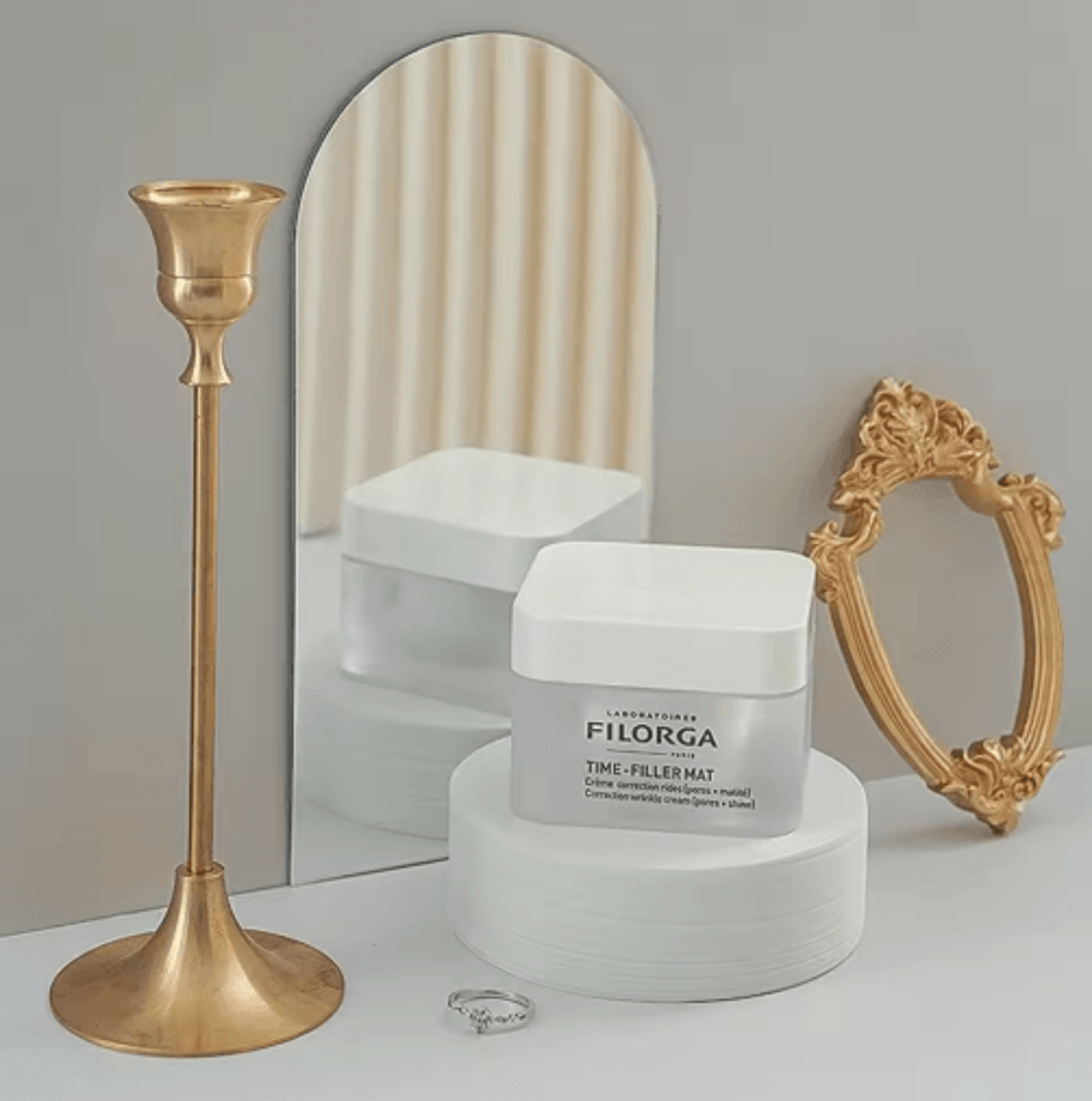 korean-style irregular acrylic mirror – aesthetic vanity & photography decor