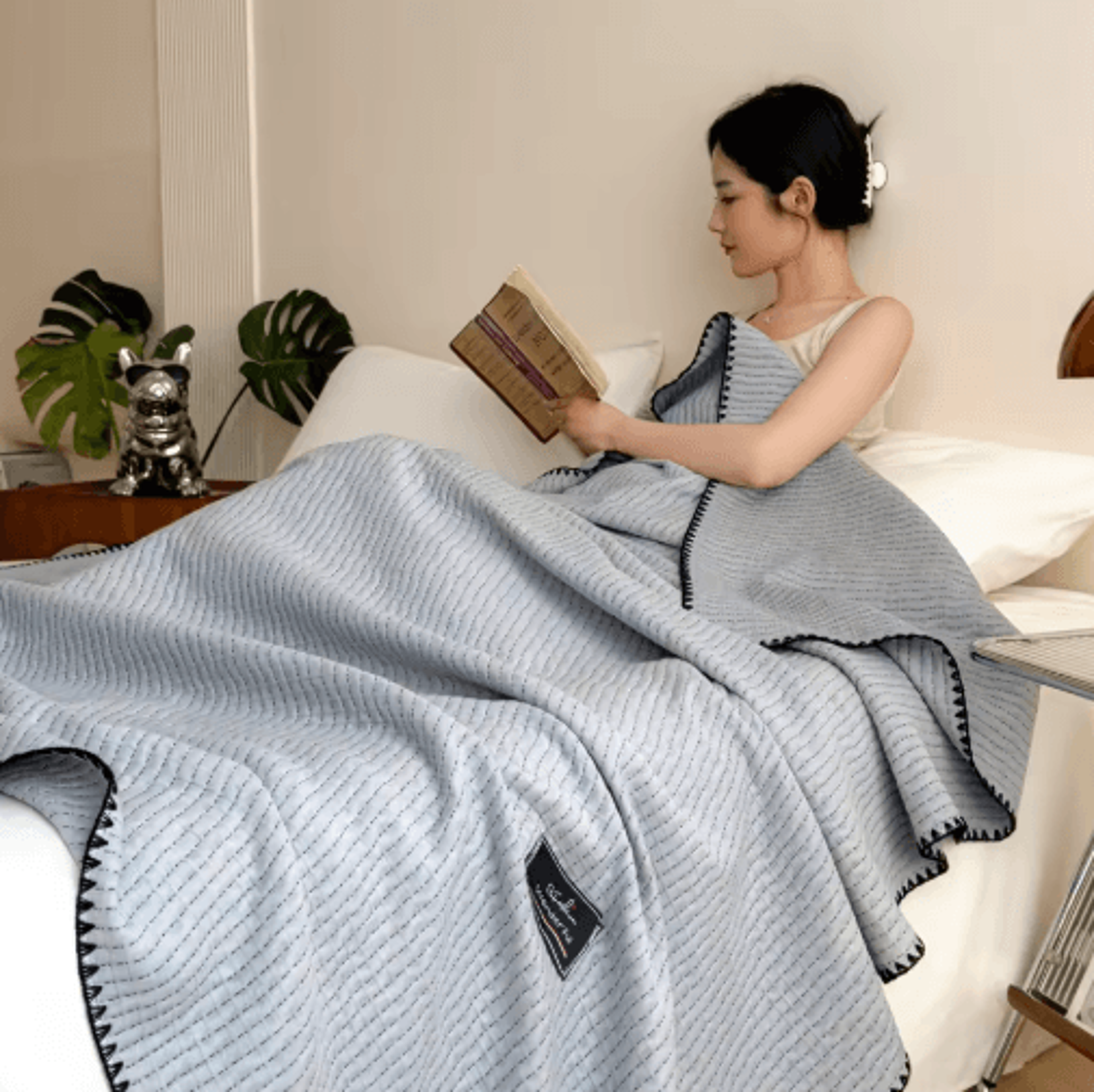 luxury 100% cotton throw blanket – lightweight breathable summer quilt