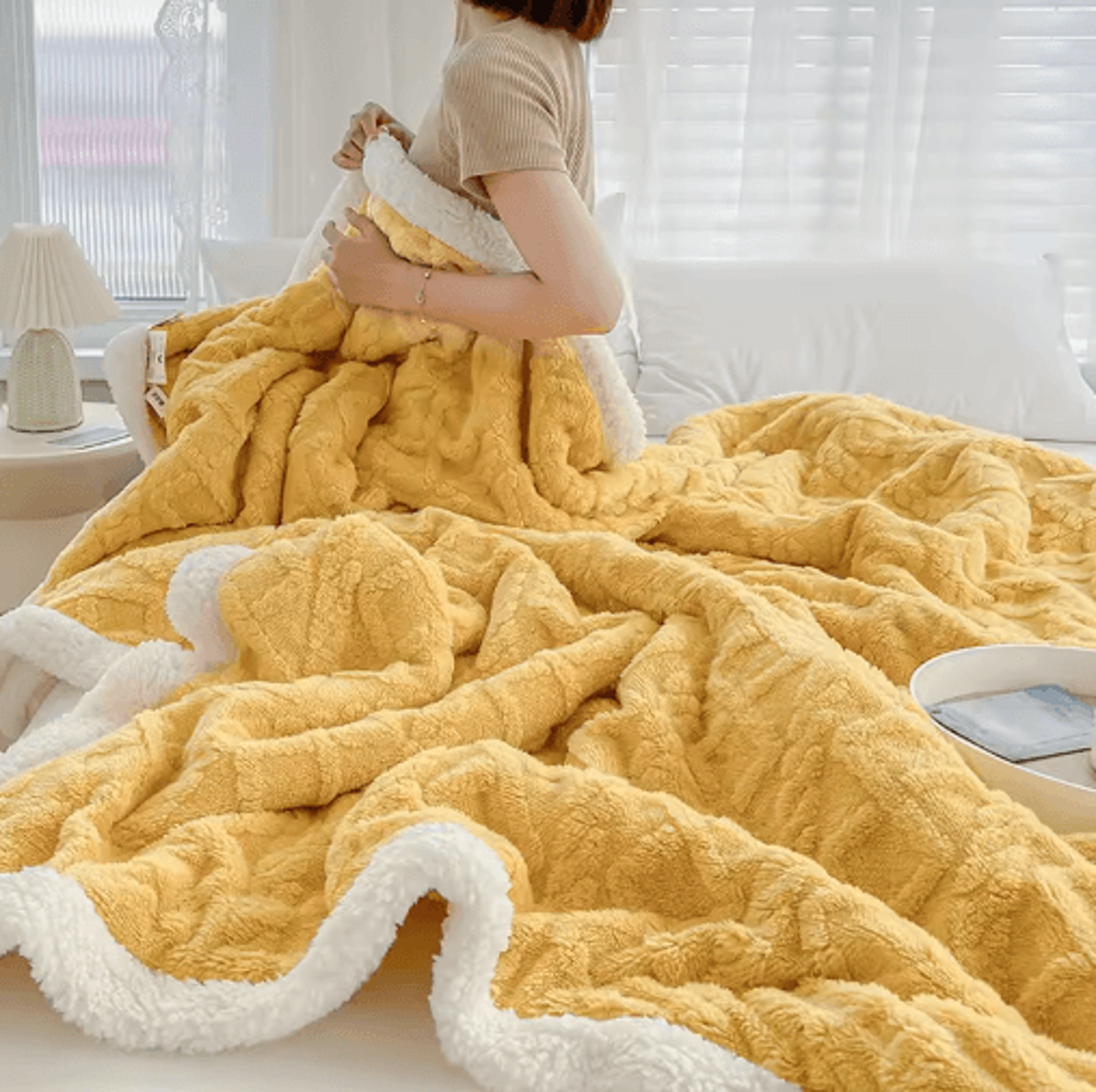 lamb wool double-sided winter blanket – thick microfiber flannel comforter