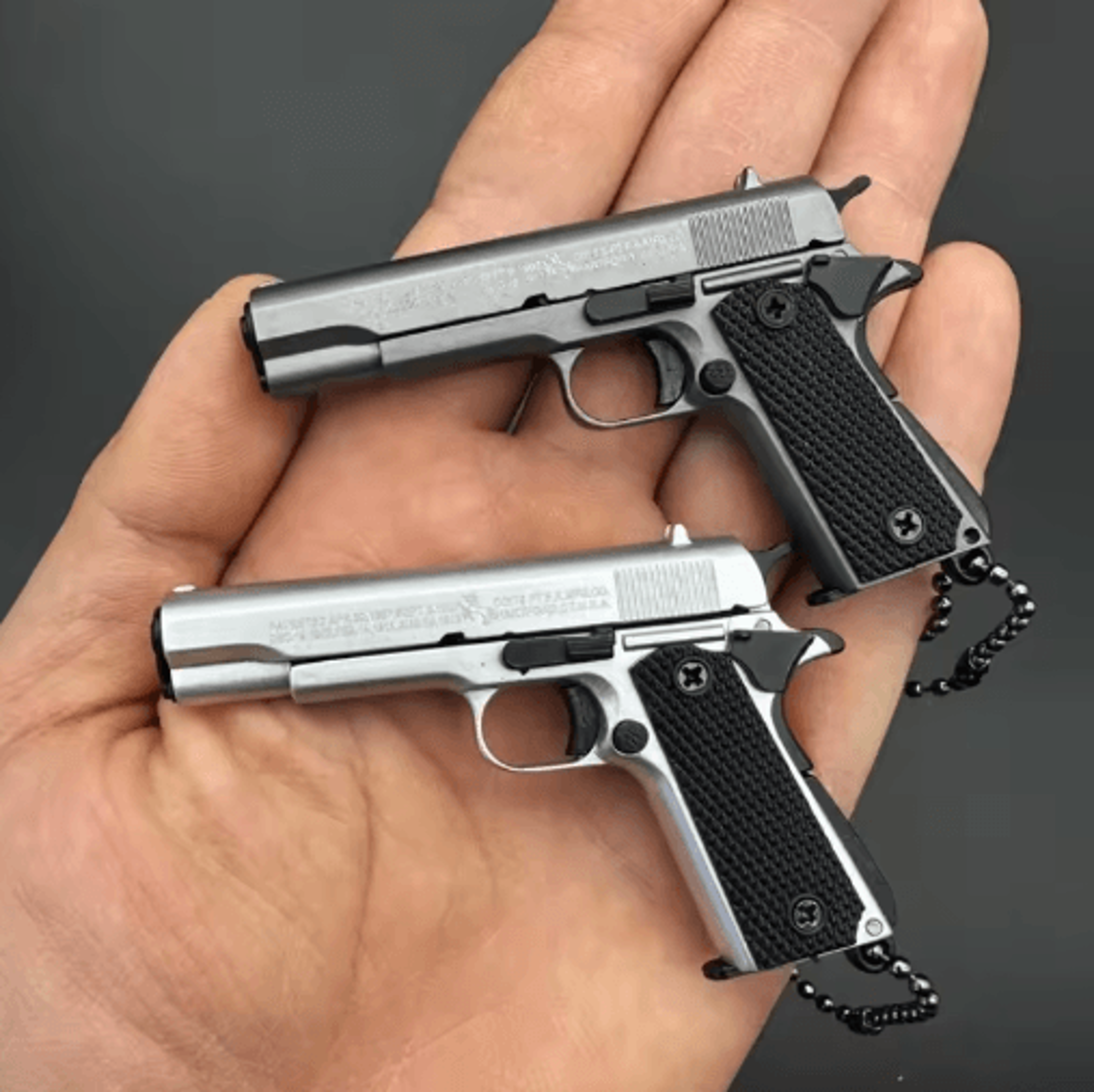 gold m1911-style model keychain – mini alloy collectible
