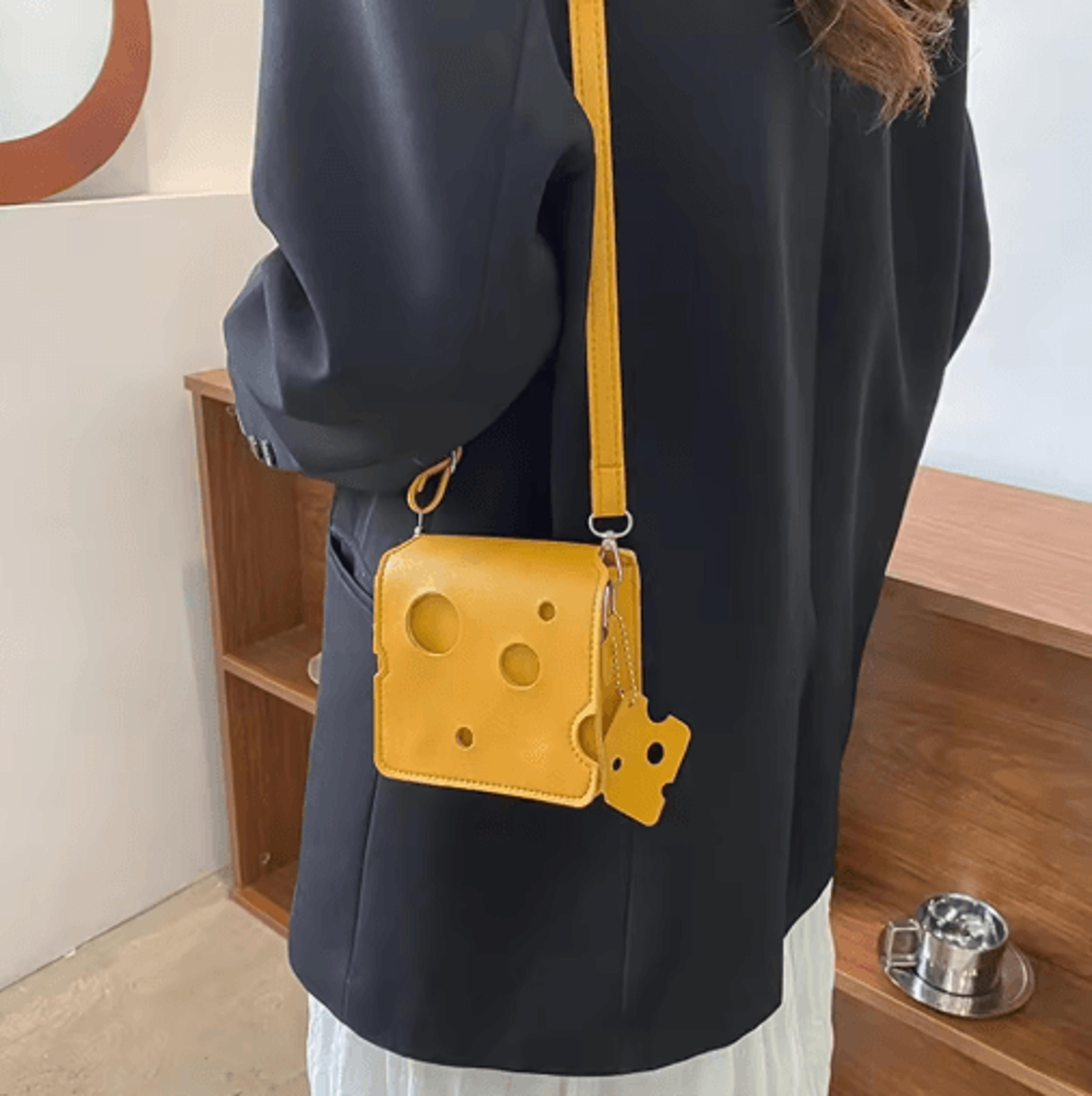 cheese-shaped mini crossbody bag – cute pu leather novelty purse