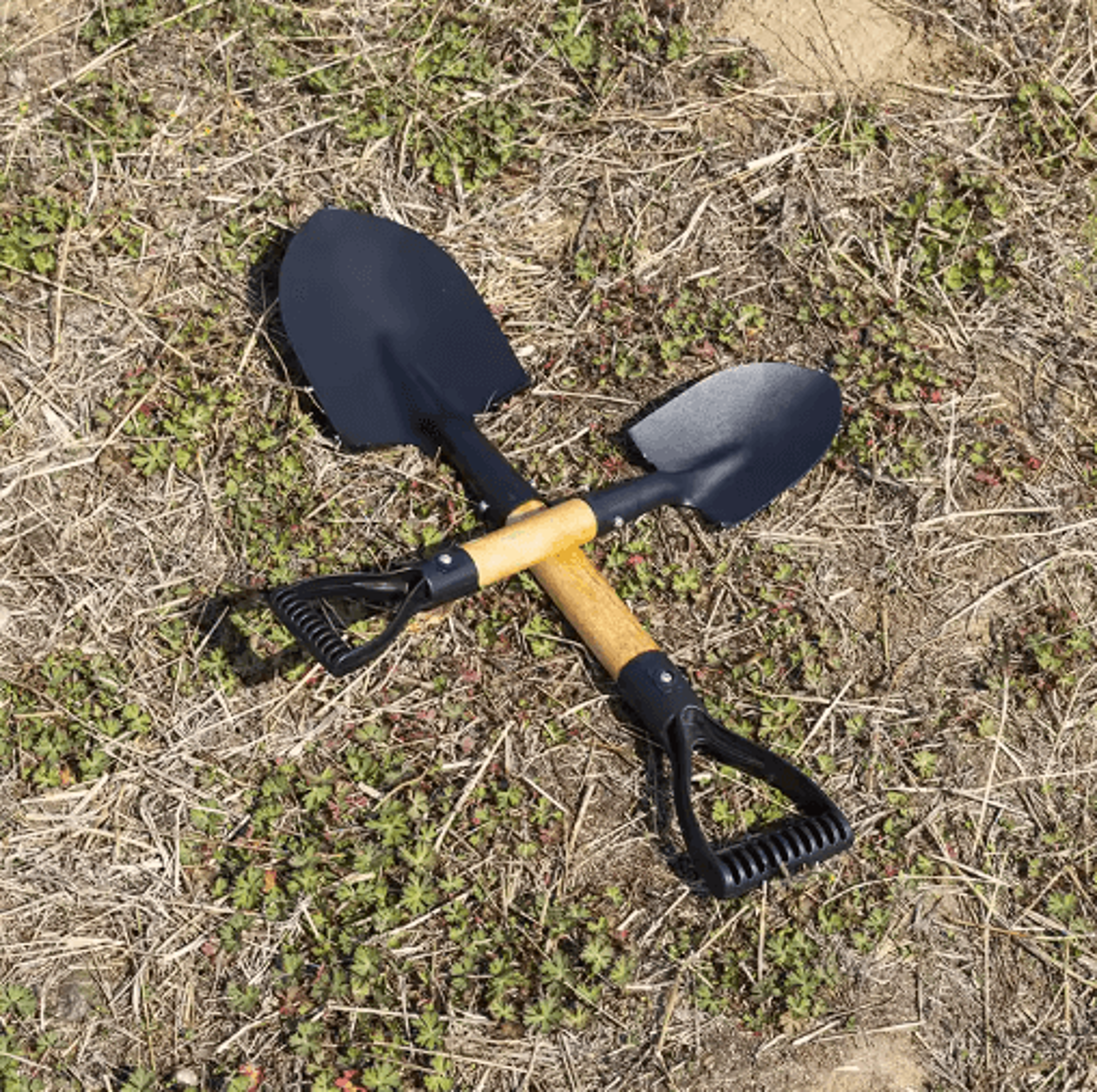 manganese steel digging shovel – garden, beach & camping scoop
