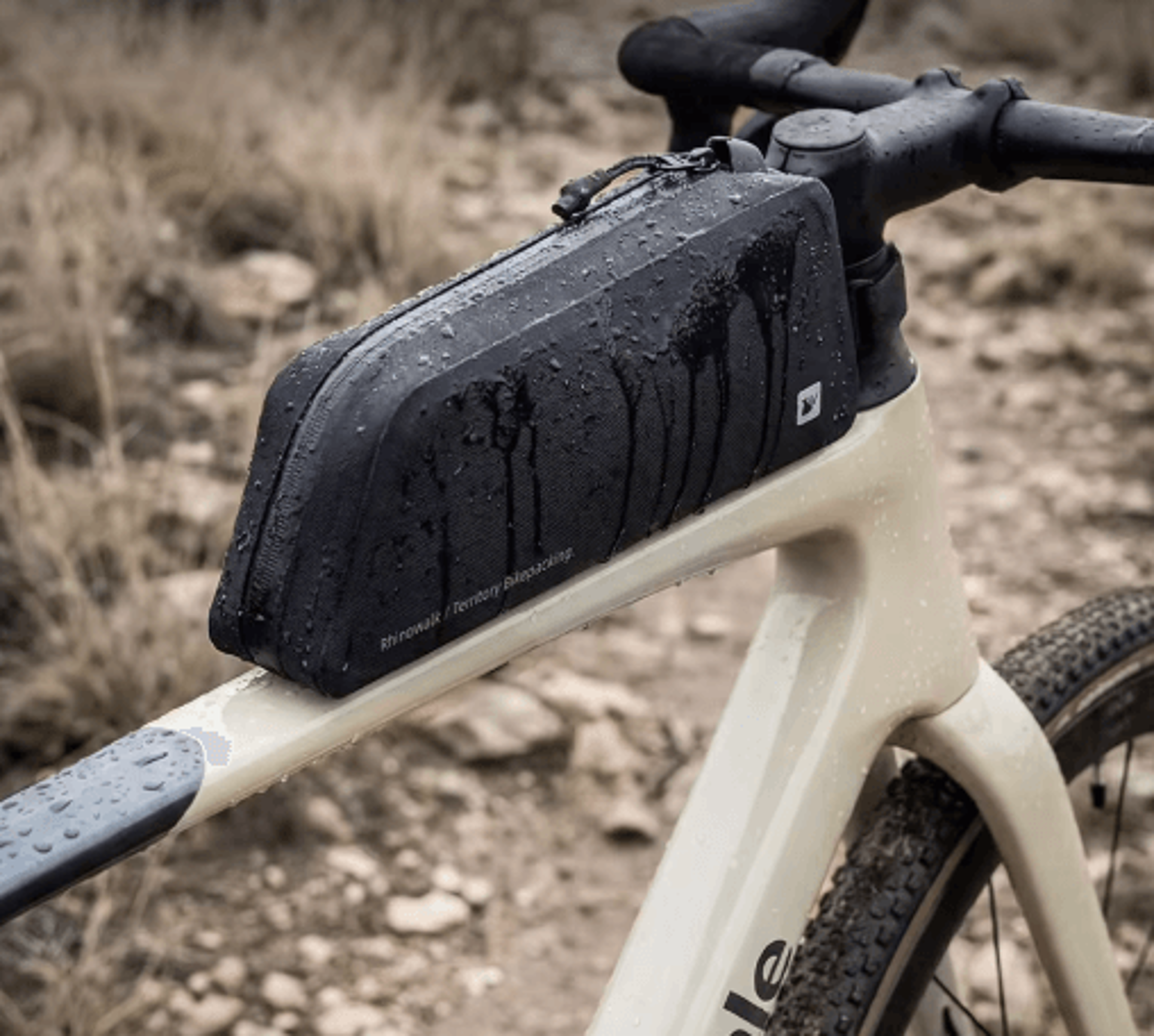 1l waterproof bike top tube bag – compact cycling frame & phone storage