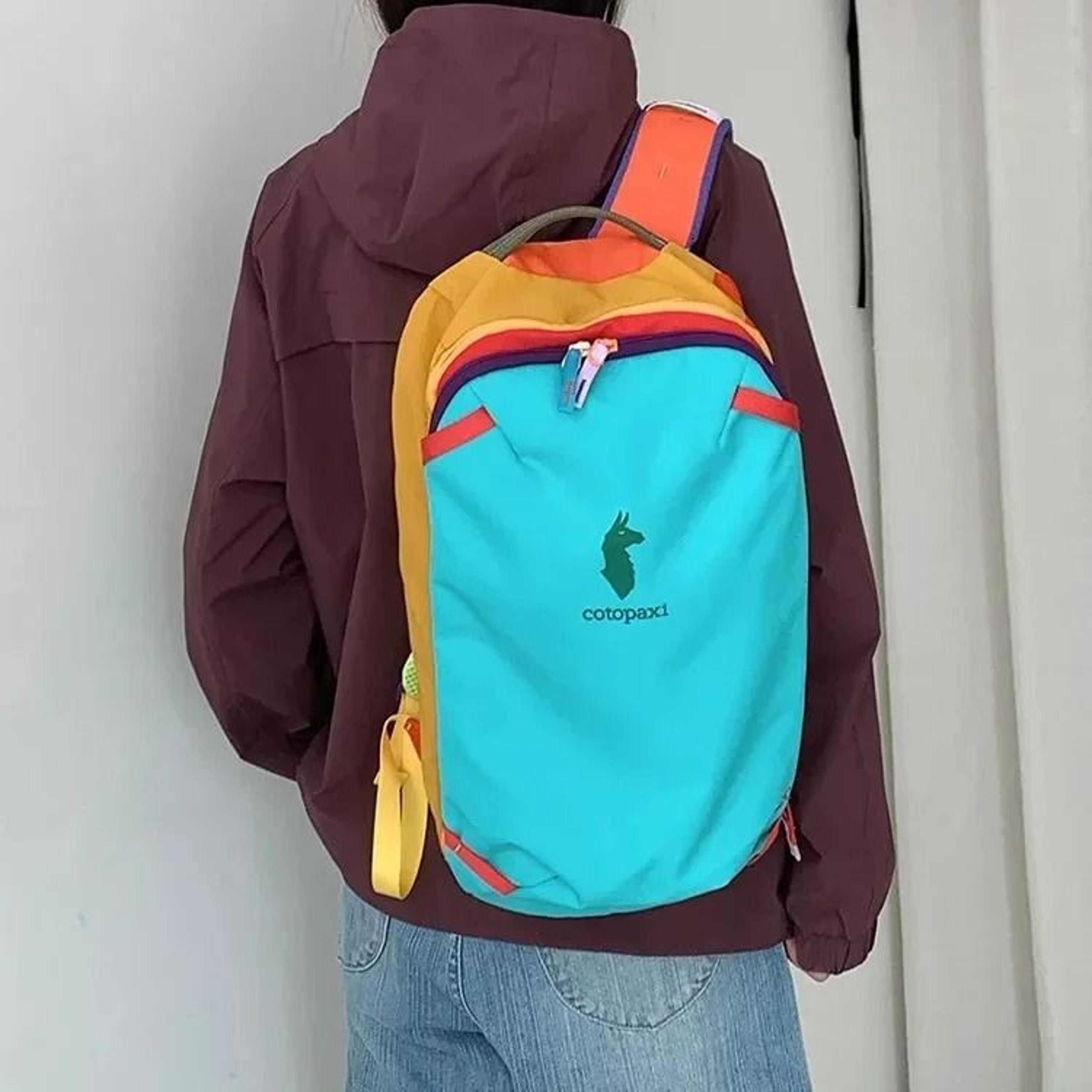 alpaca lightweight outdoor multifunctional travel backpack with large capacity