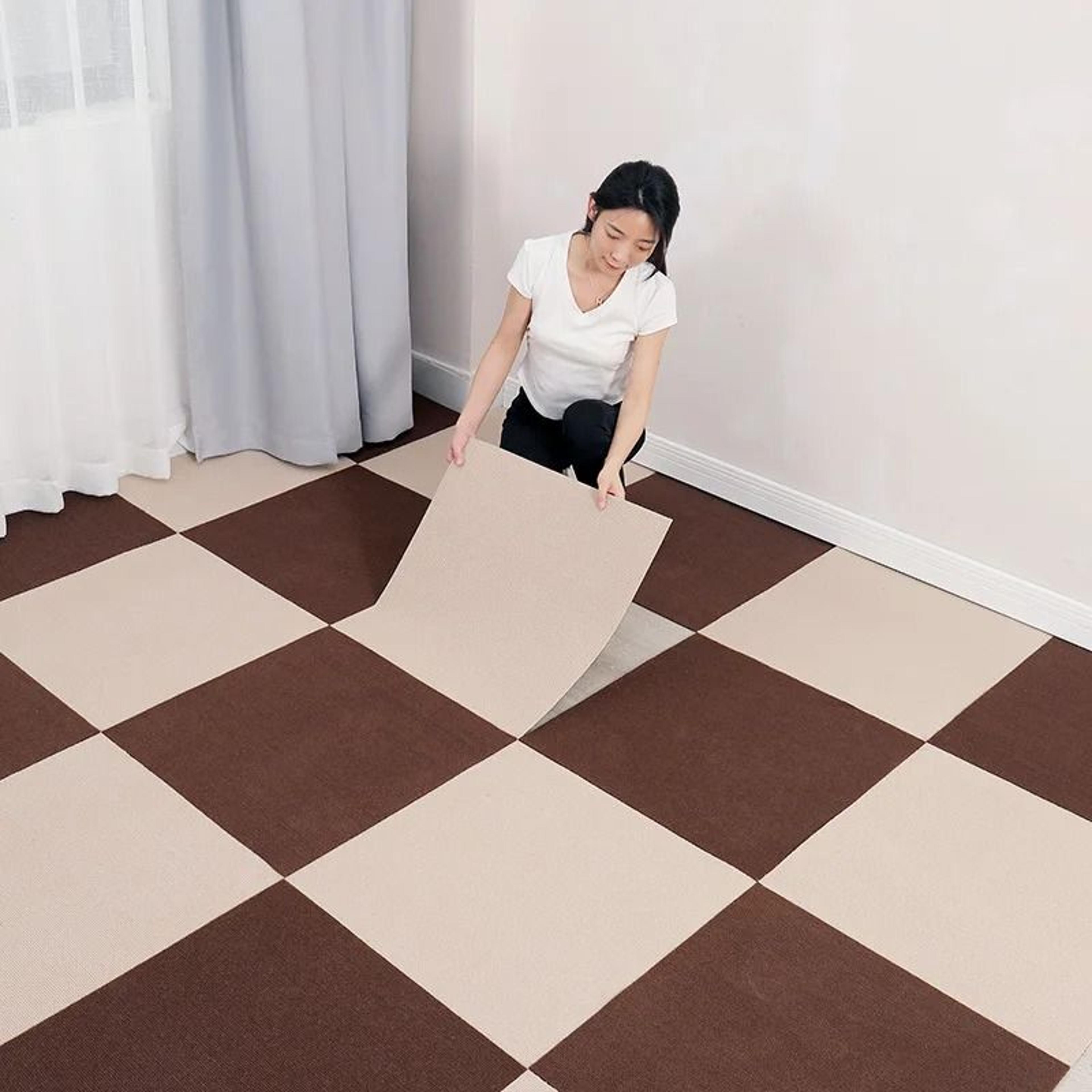 self adhesive non slip floor carpet tiles 30x30cm washable absorbent rug mat