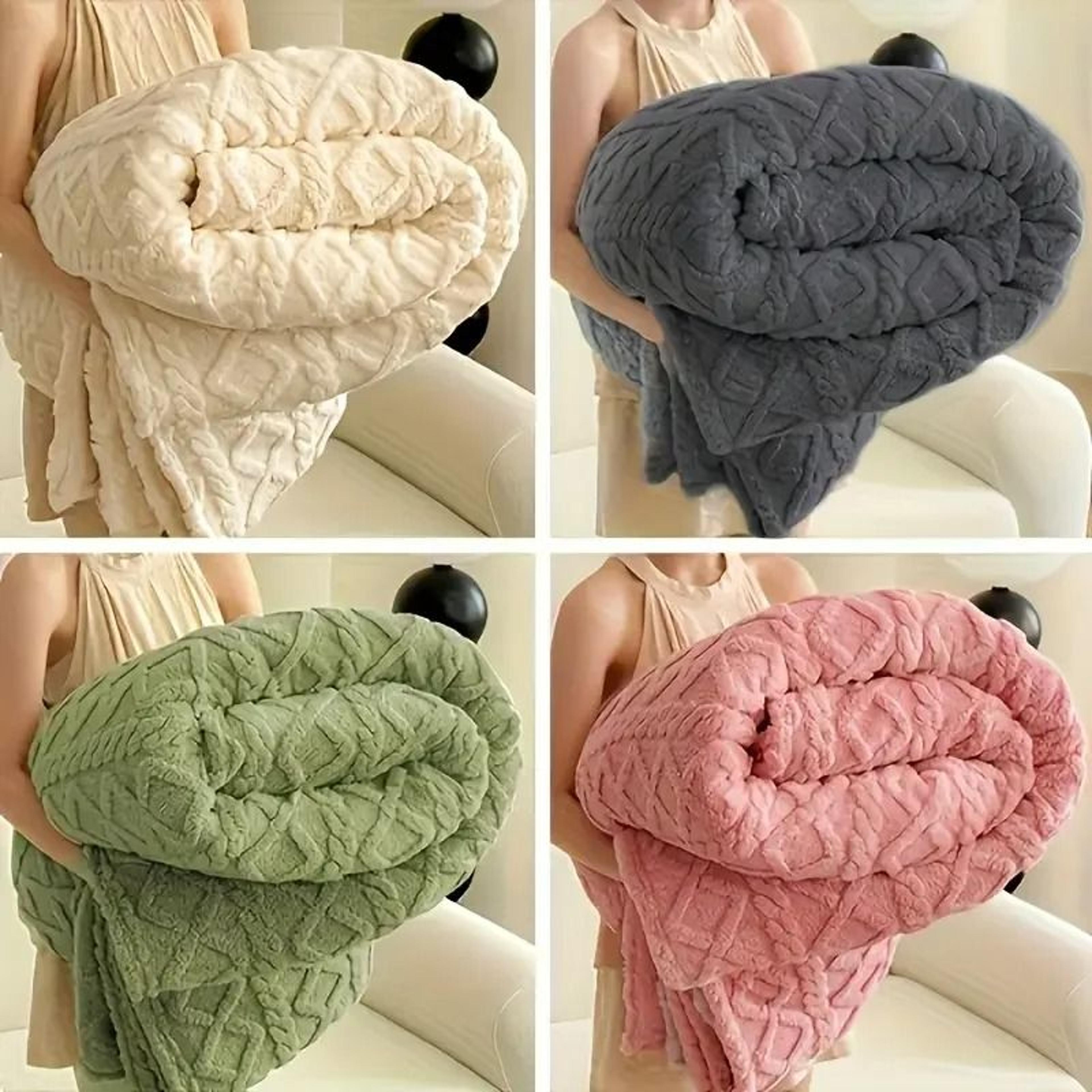 ultra soft 3d plush fleece blanket for cozy warmth