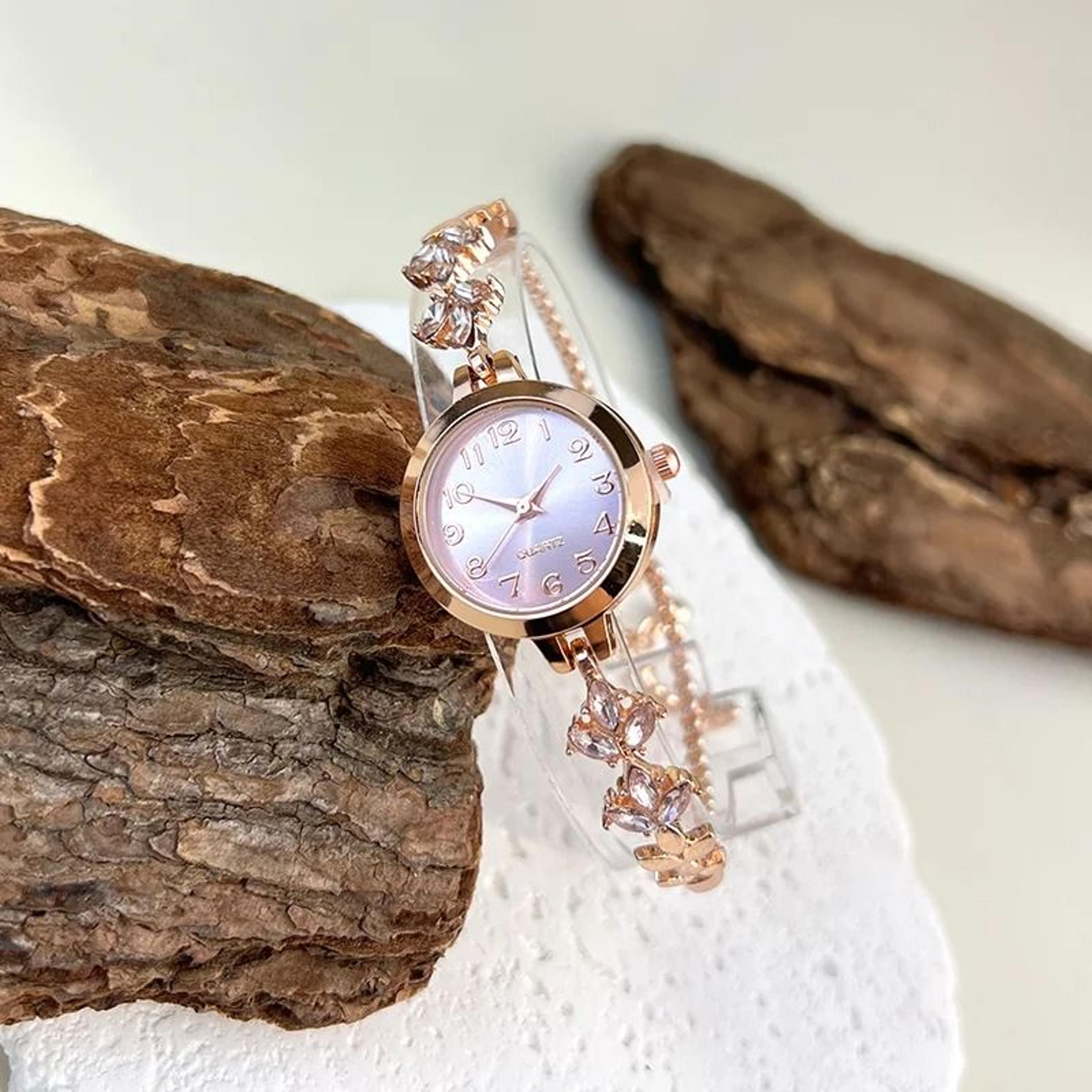 elegant womens bracelet watch diamond quartz ladies watch with arabic numerals