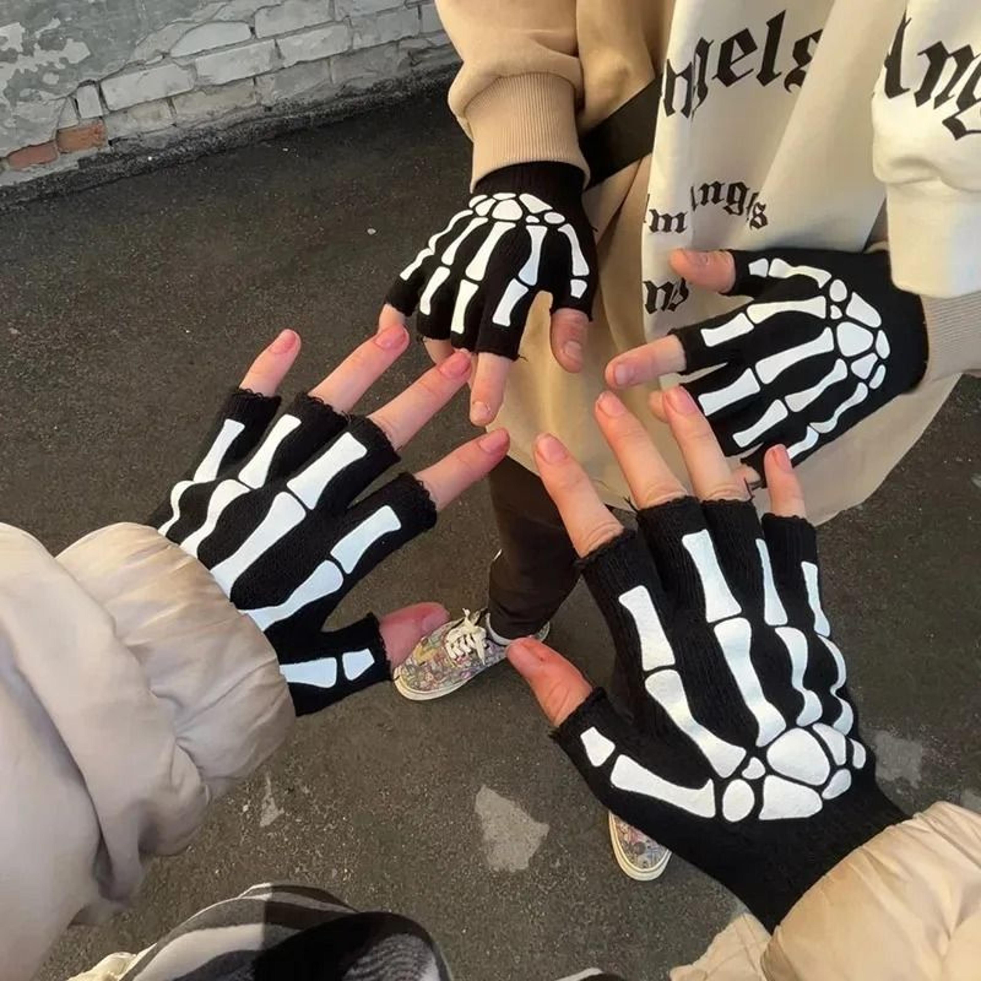 glow in the dark skeleton fingerless gloves