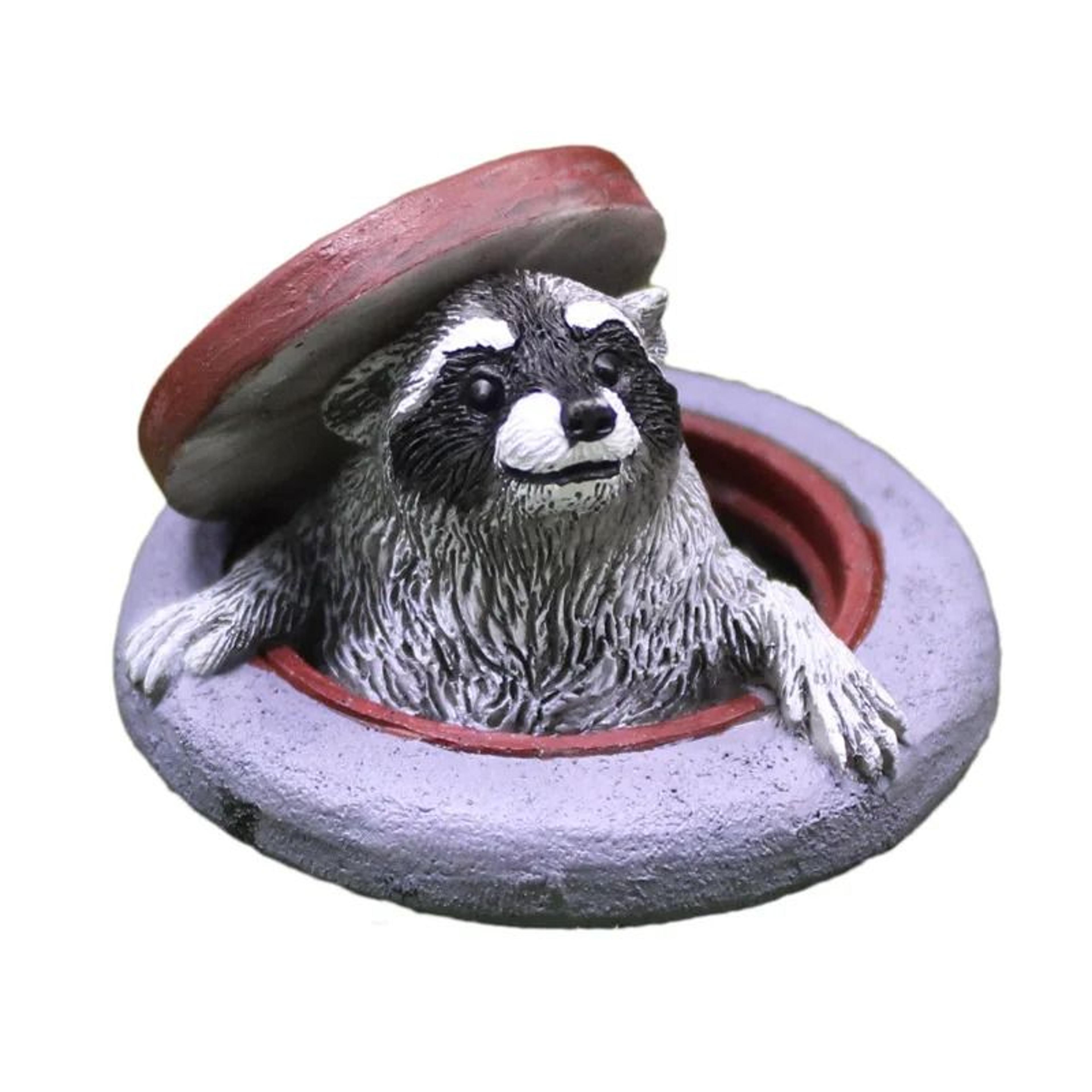 cute resin raccoon garden statue for bonsai desk and outdoor decor